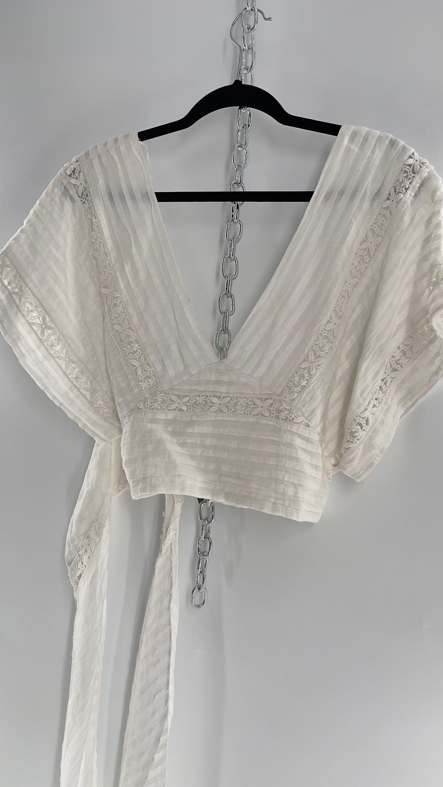 Free People White Wrap Around Crop (Medium)