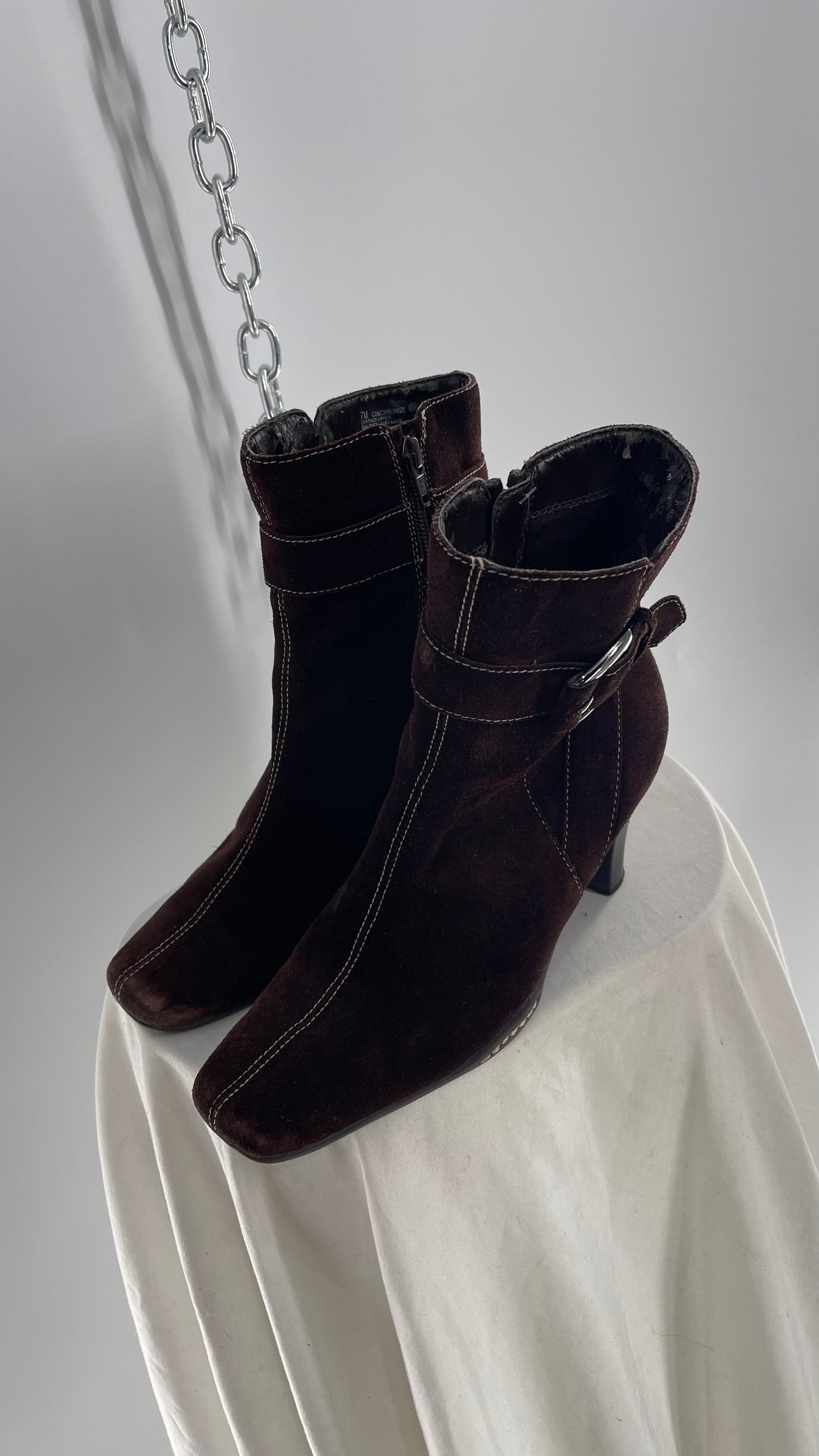 Vintage Aerosole Brown Suede Square Toe Booties with Contrast White Stitch and Ankle Buckle (7)