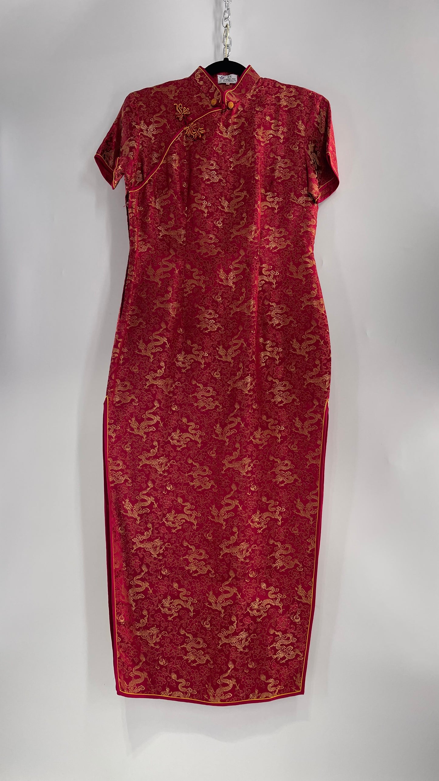 Vintage 1980s Chinese Red Silk Dragon Motif Printed/Embroidered Qipao (XL)