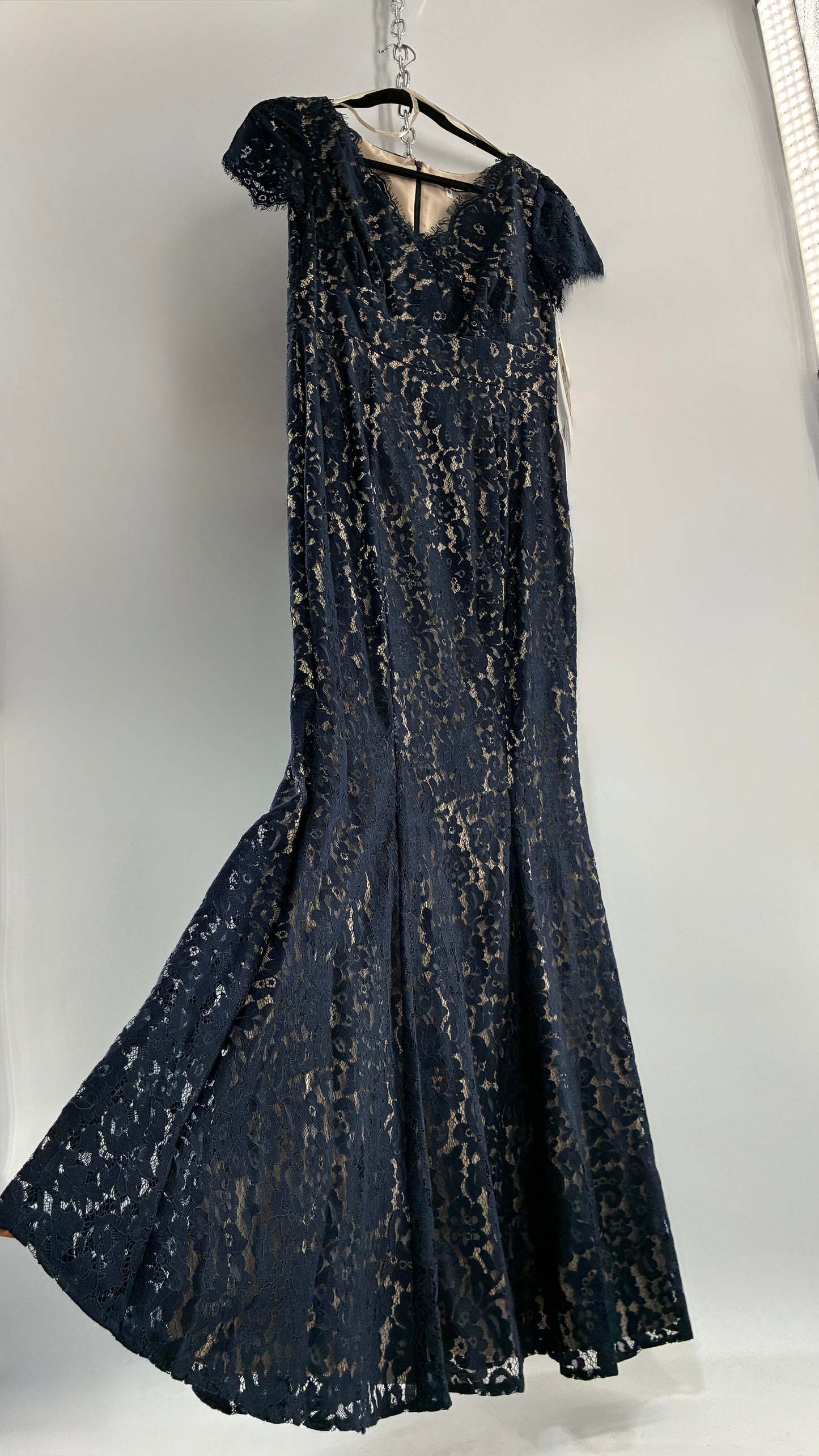 Deadstock Vintage ELIZA J Navy Blue Overlay Lace Full Length Mermaid Style Gown (8)