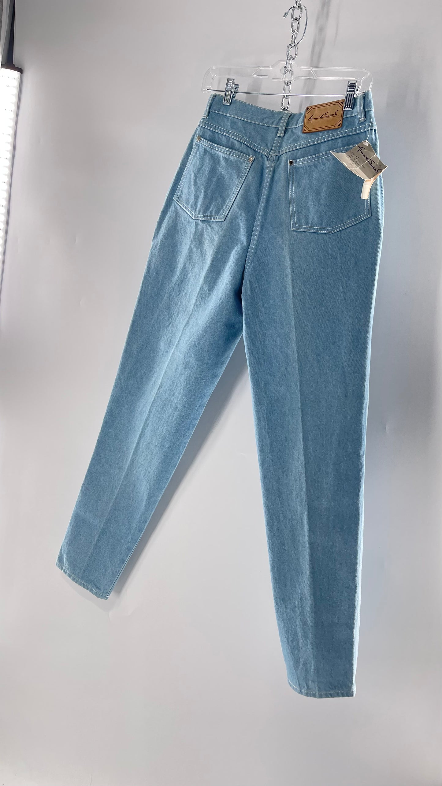 Deadstock Vintage Gloria Vanderbilt  Light Wash High Waisted Jeans (12)
