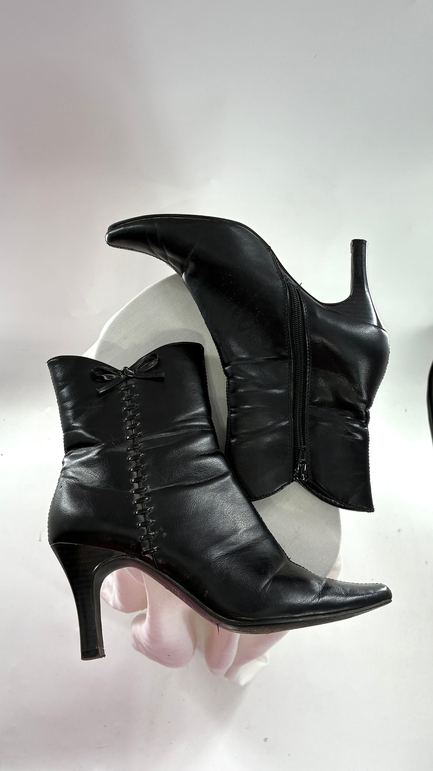 Vintage EXPRESSIONS Black Square Toe Kitten Heel Boots with Lace Up, Bow Side Details (8)