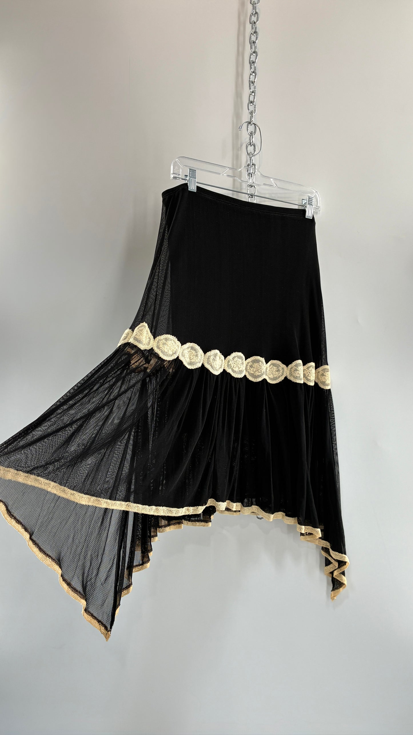 Deadstock MAXSTUDIO 100% Silk Black Skirt with Lace Trim (Small)
