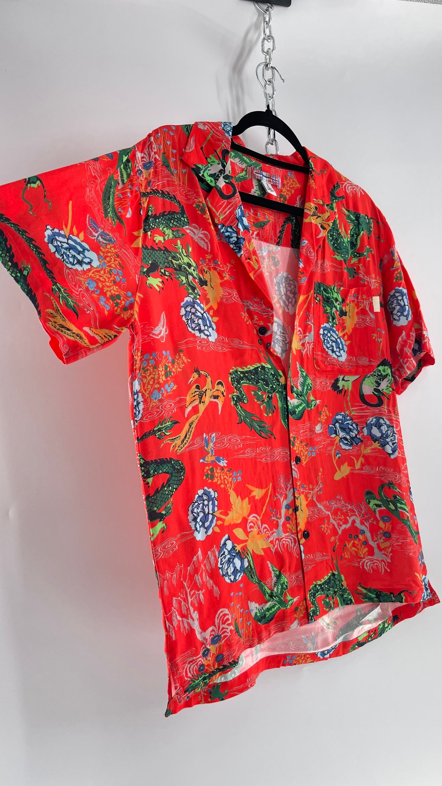 Urban Outfitters Red Dragon Motif Men’s Button Up (Small)