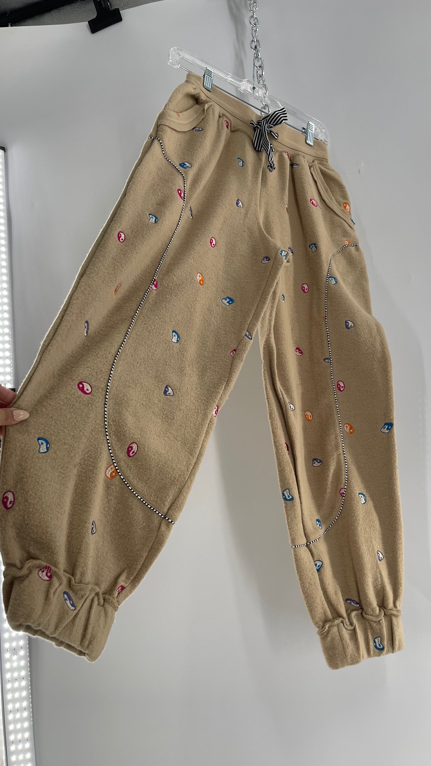 Ying Yang Embroidered Cozy Loungewear Jogger (Extra Small)