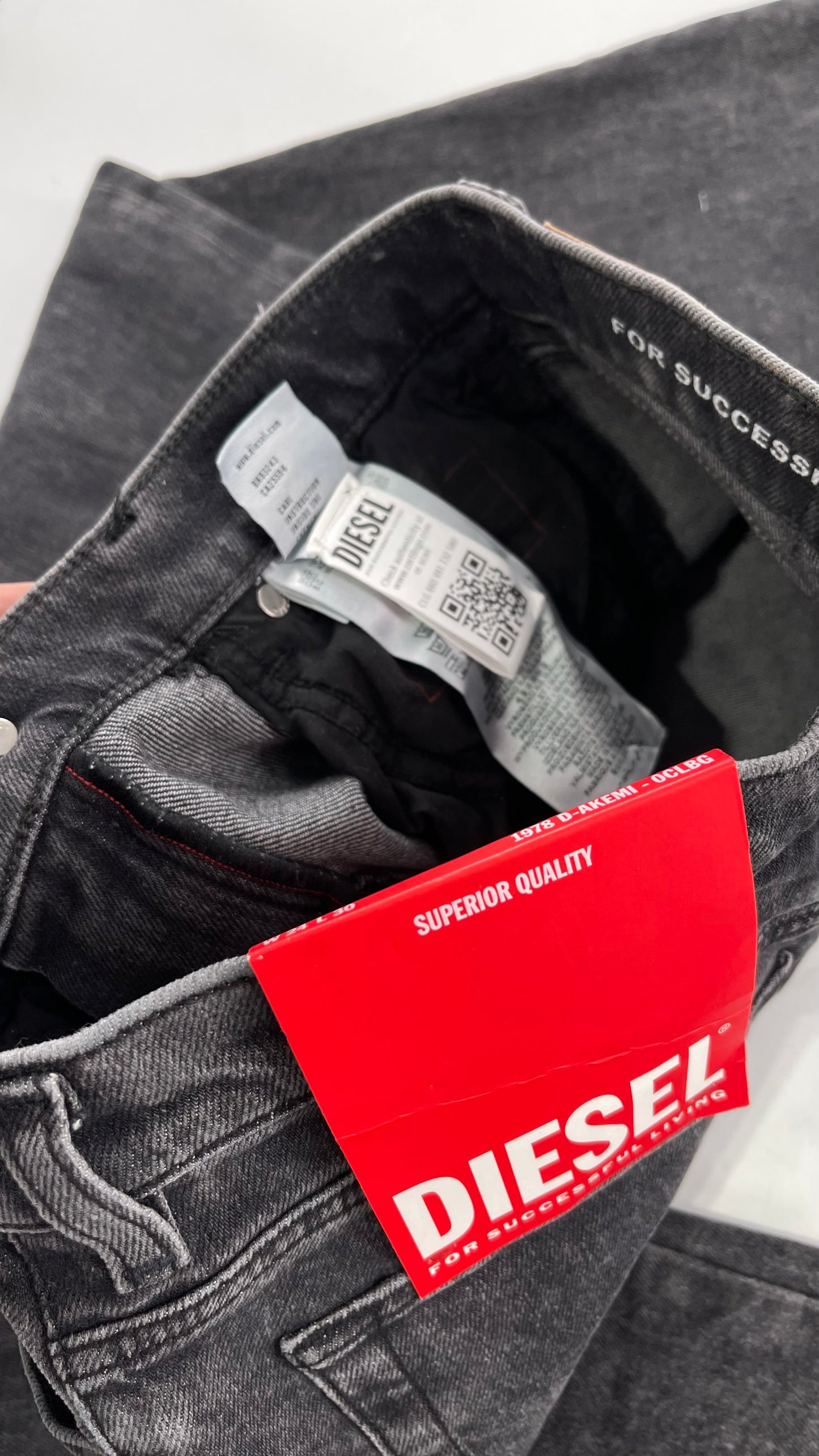 DIESEL Charcoal Grey Baggy Wide Leg 1978 D Akemi OCLBG with Tags Attached (24x30)