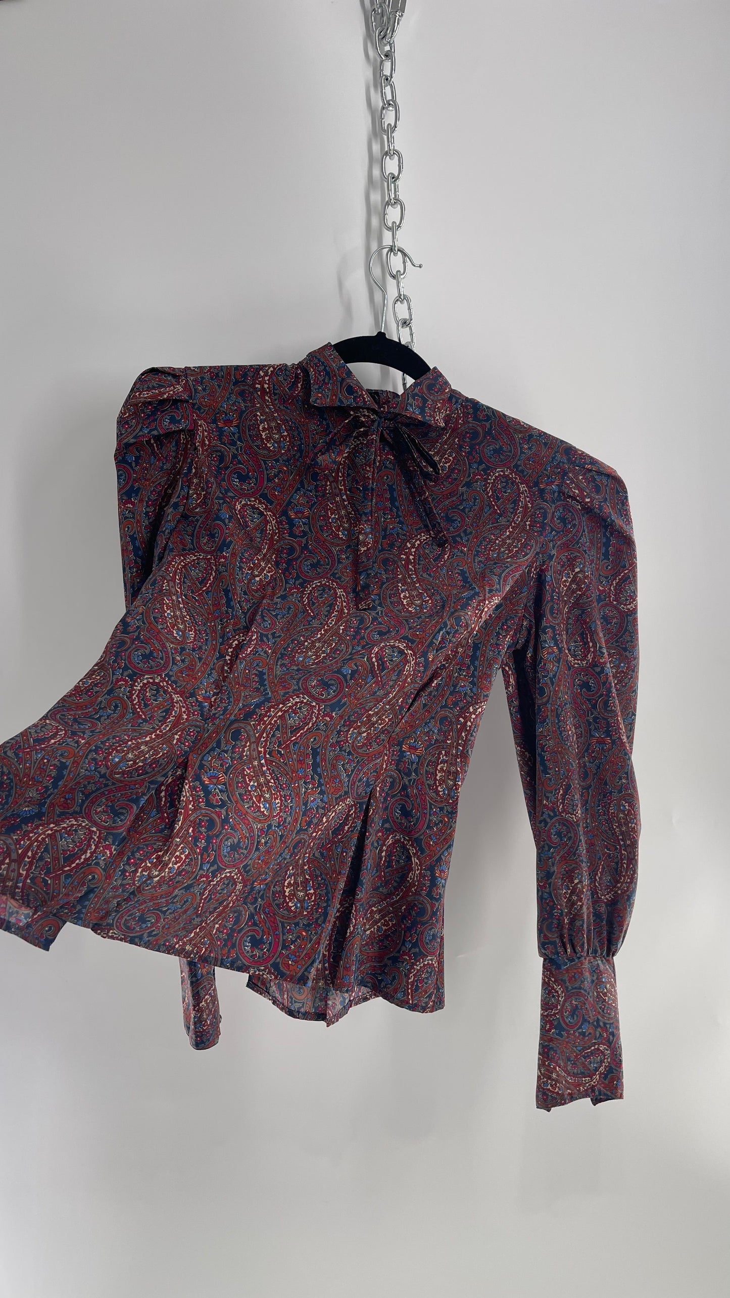 Vintage First Glance Paisley Balloon Sleeve, Sculpted Waist, Tie Neck Blouse from El Salvador (9/M)