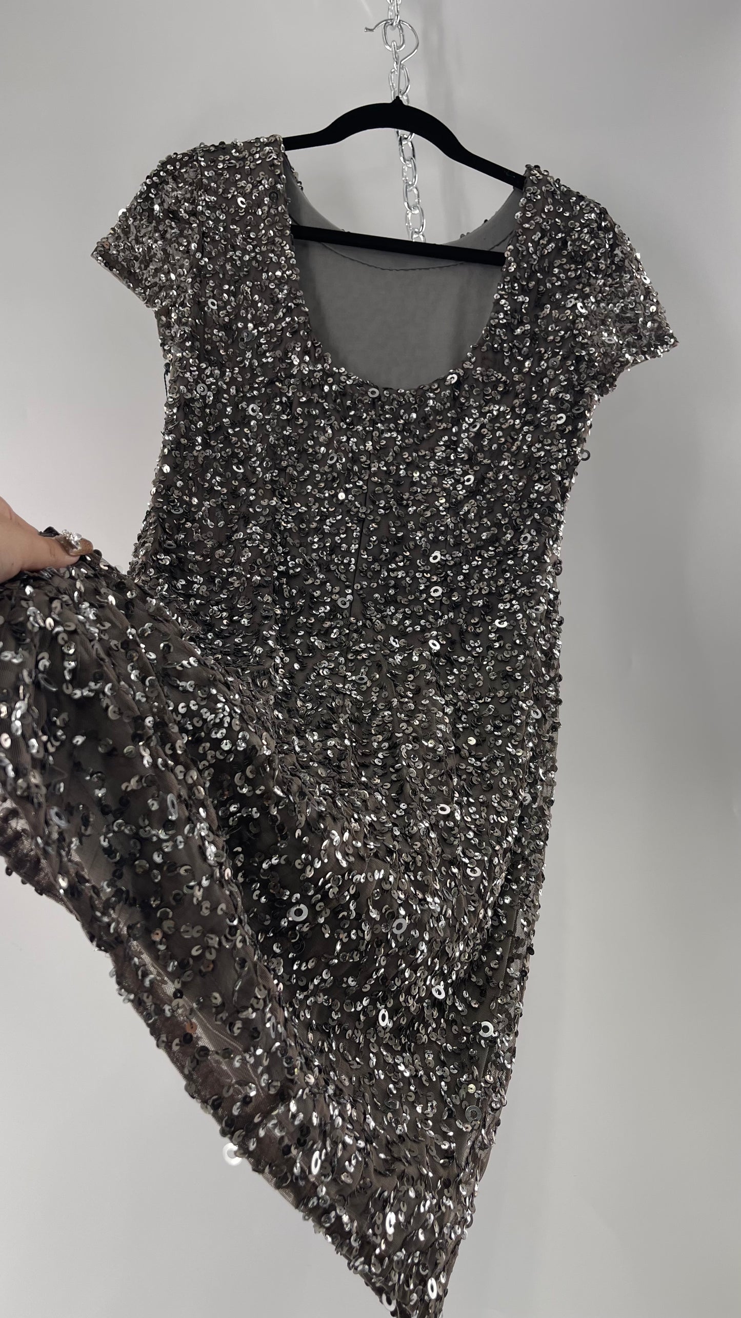 Adriana Papell Grey/Silver Short Sleeve Mini Dress Covered in Beads and Sequins (6)