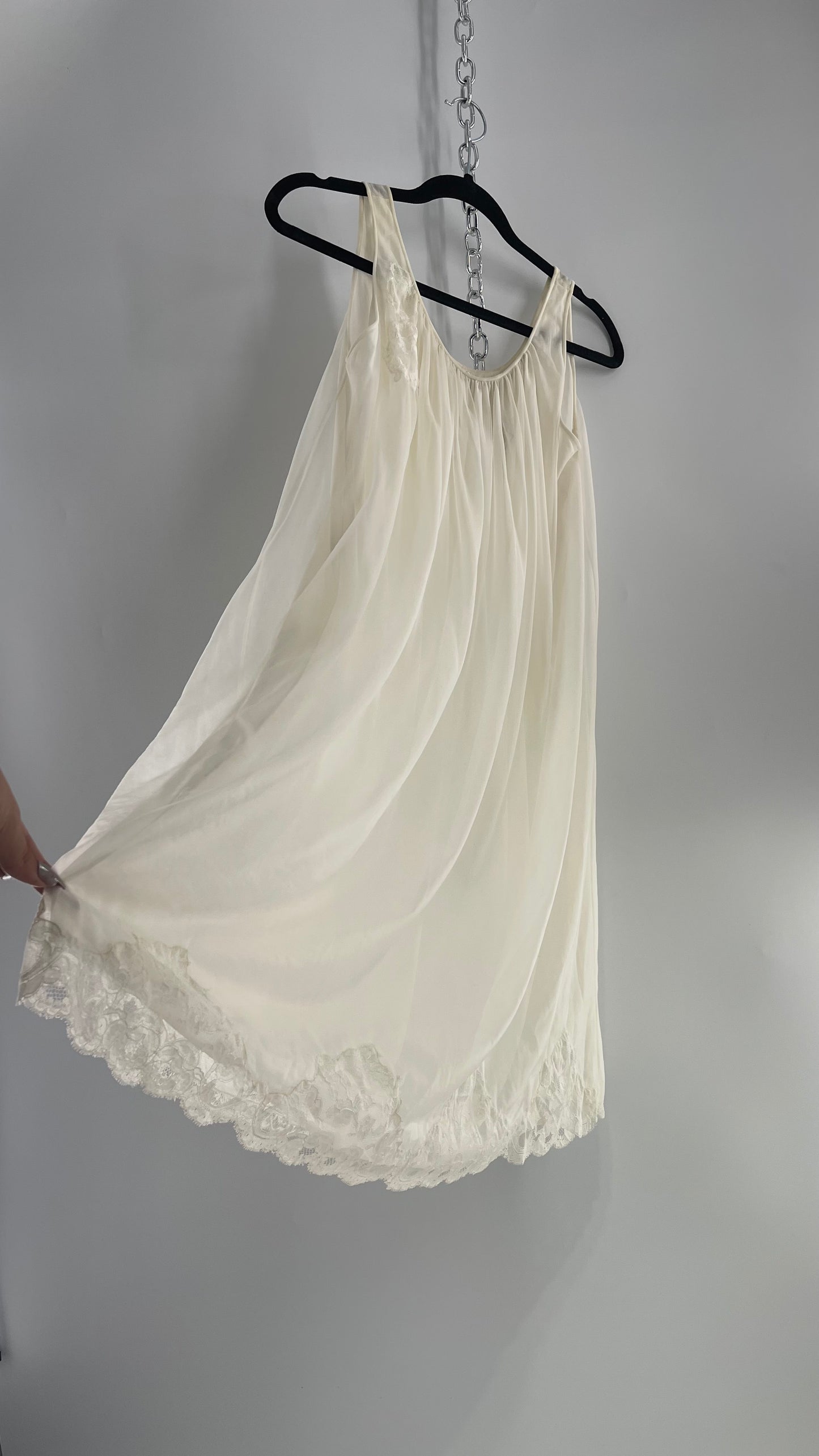 Vintage Leonora Off White Camisole Slip Nightgown Dress with Lace Trim and Decal Detail (Small)