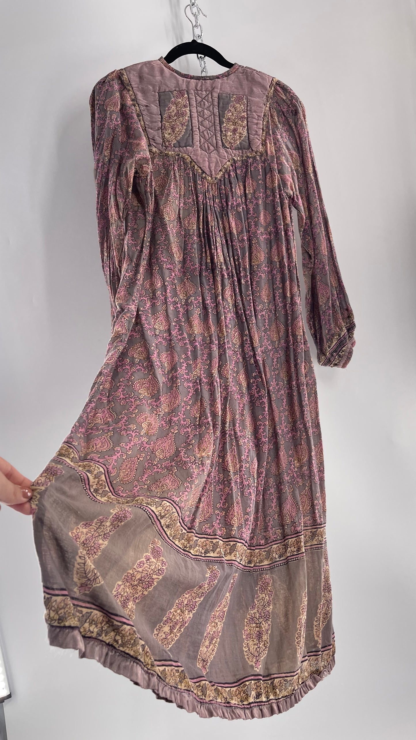 Vintage 1970s Handmade Dusty Purple Full Length Dress with Paisley Pattern and Quilted Neckline (Small)