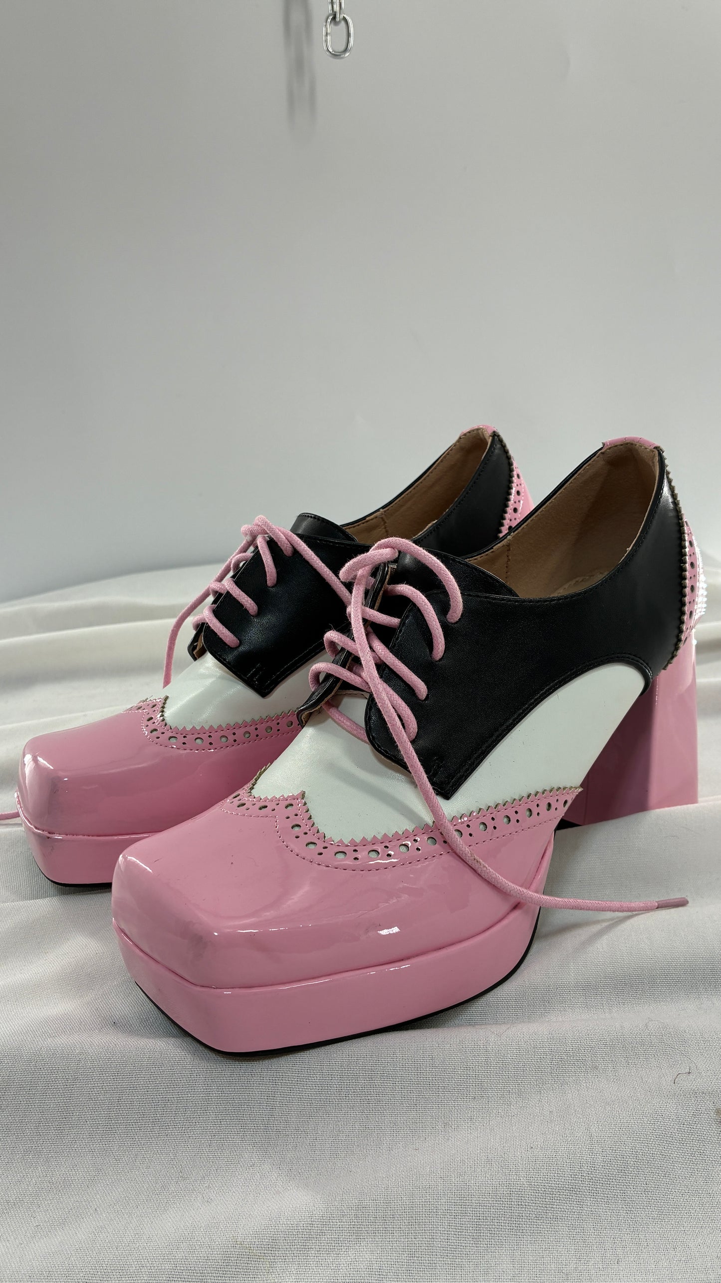 Vintage Pink Oxford Block Heel (7.5)