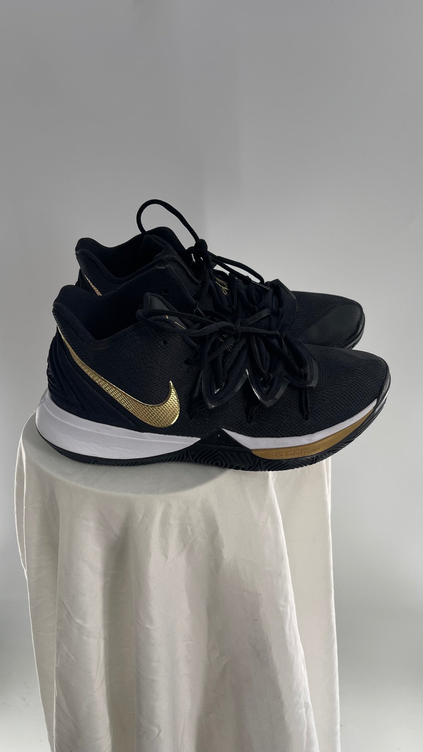 Nike Kyrie 5 Black Metallic Gold (9.5)