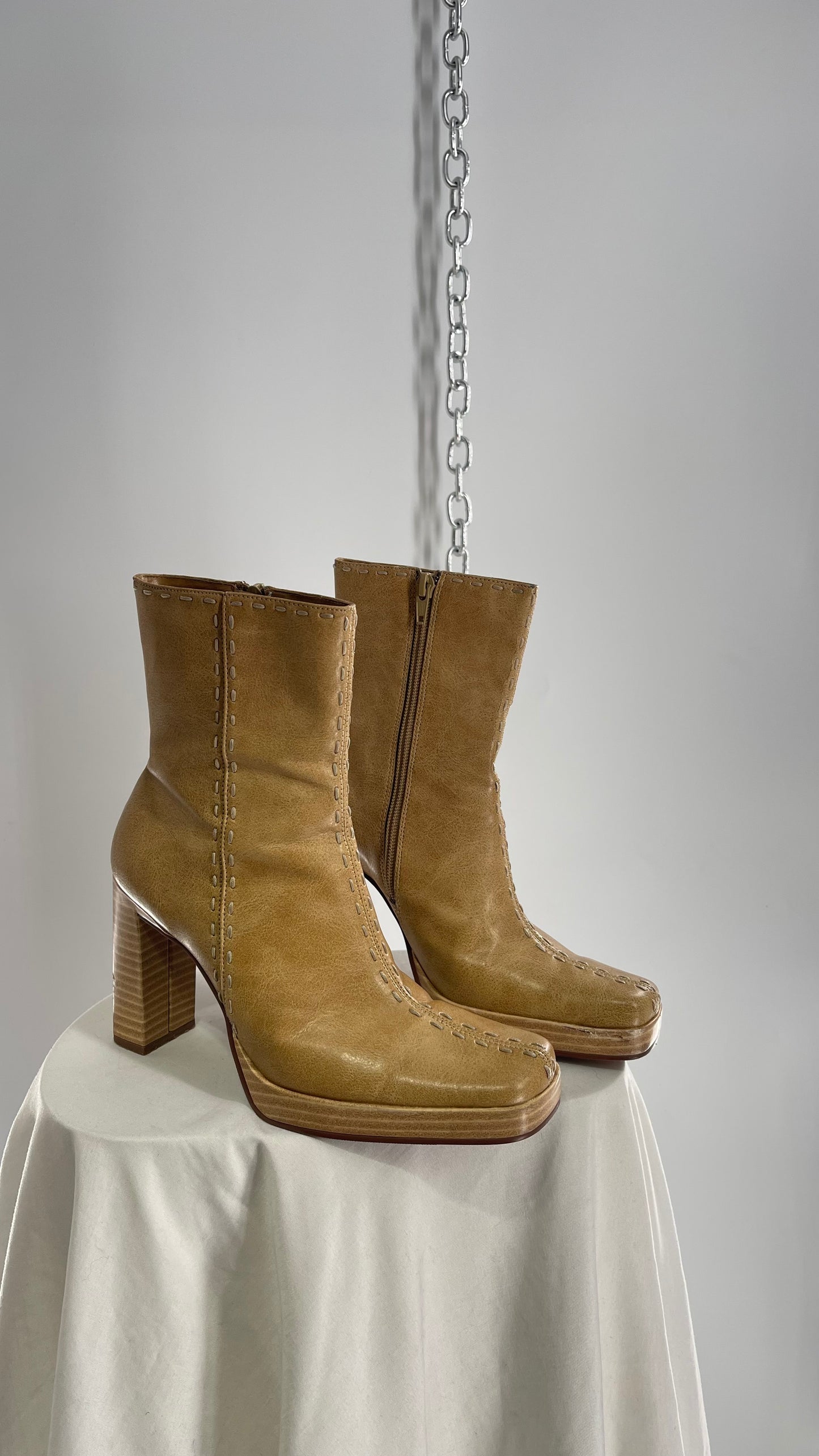 Vintage LEI Tan Square Toe Platform Booties with Stitch Detailing (6.5)