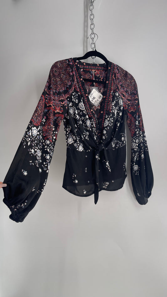 Free People Black Floral Printed Balloon Sleeve Blouse with Tie Bust (XS)