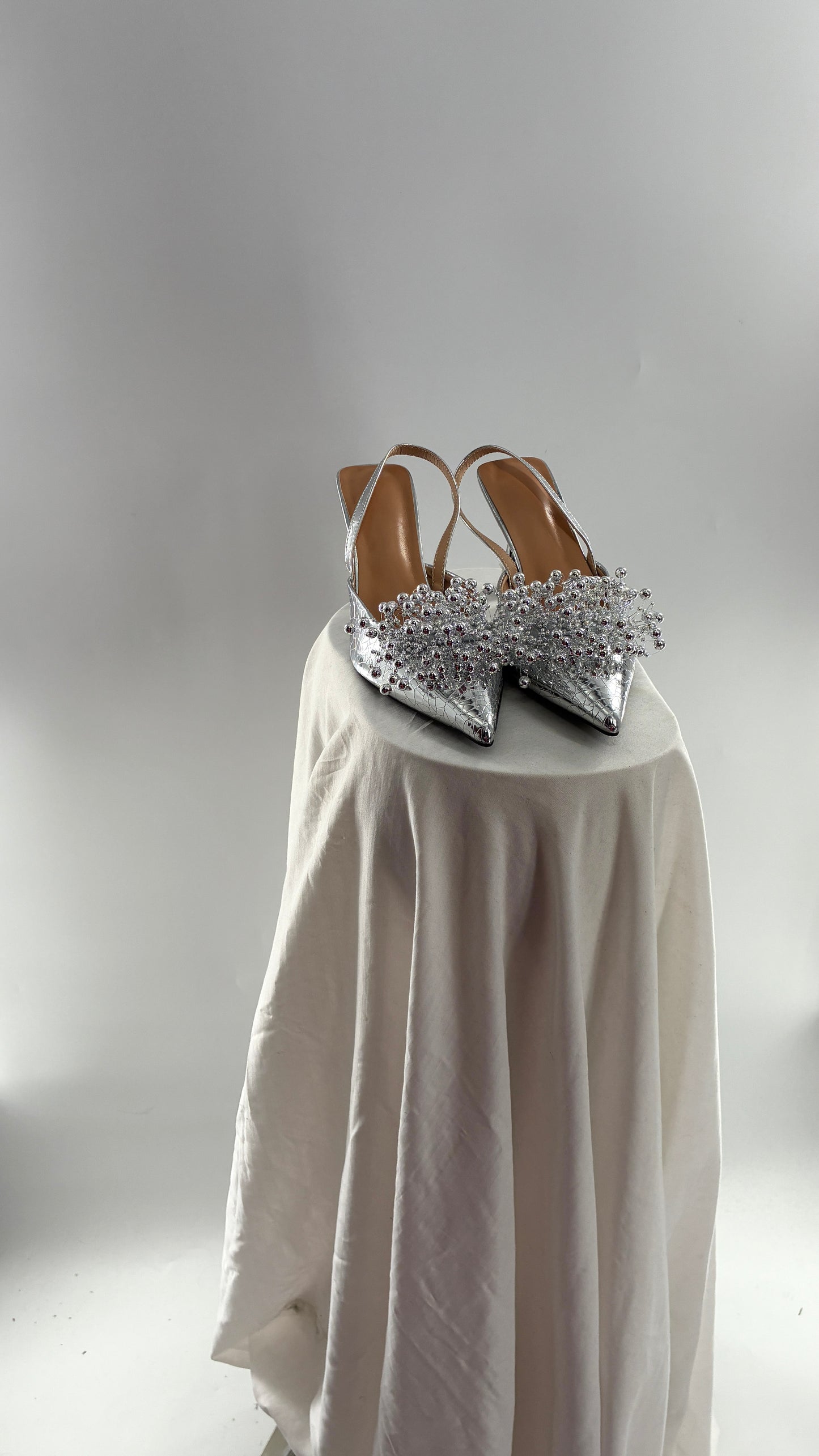 Chrome Silver Pointed Toe Slingback Kitten Heels with Abstract Detail (42)