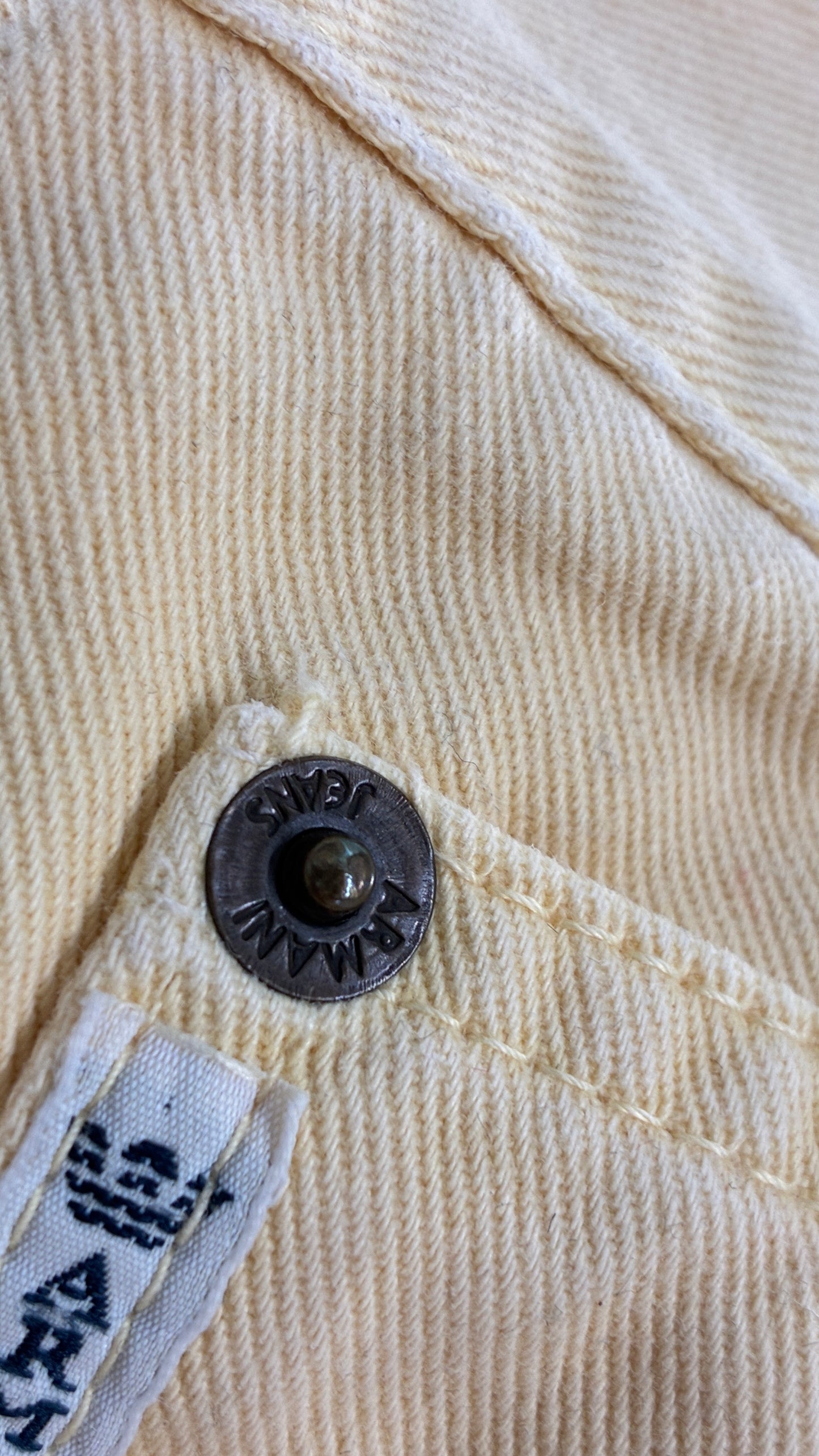 Vintage GIORGIO ARMANI Baby Yellow High Waisted Jeans with 80s Jacron Made in Italy  (29)