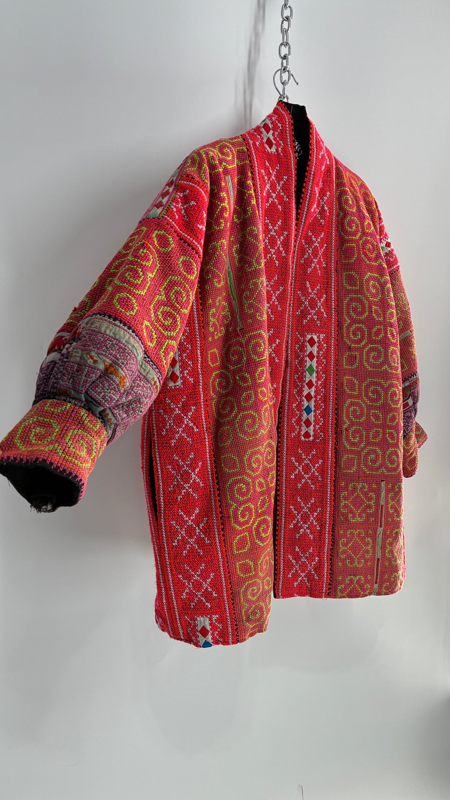 One Size Neon Pink Fully Embroidered and Quilted Reversible Puff Sleeve Coat (Large)