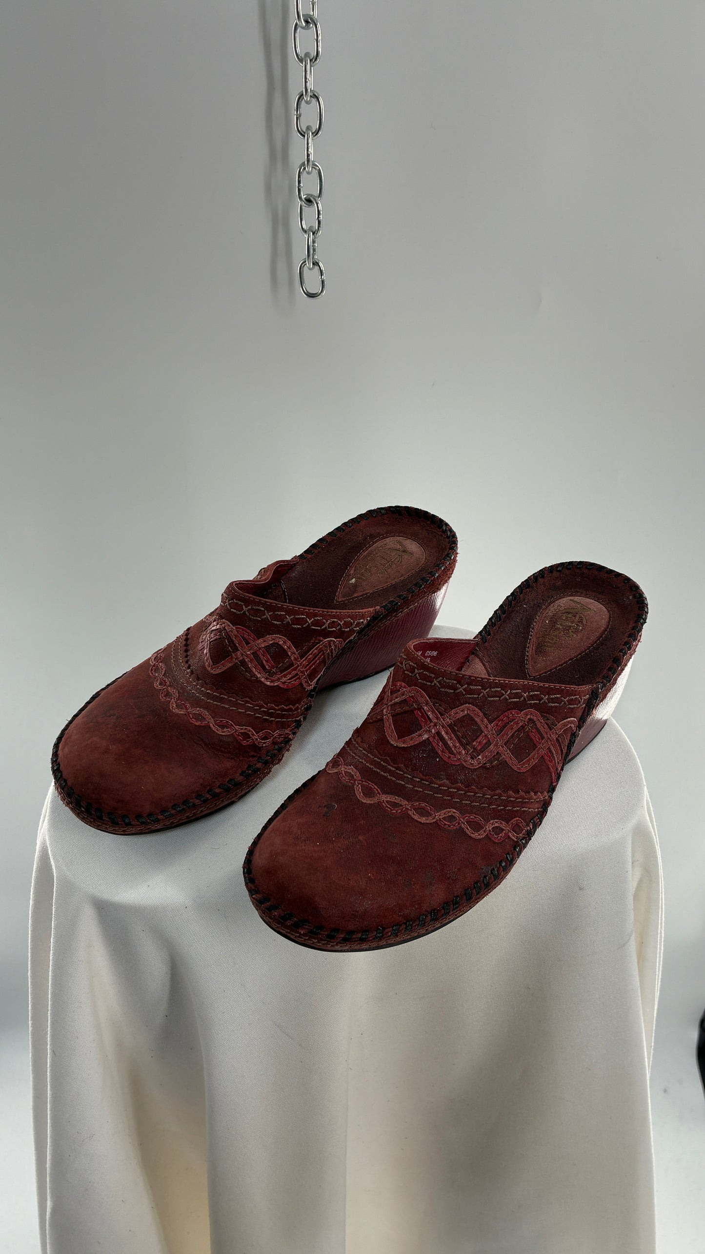 ARTISAN Clark’s Maroon Red Leather Clogs (8)