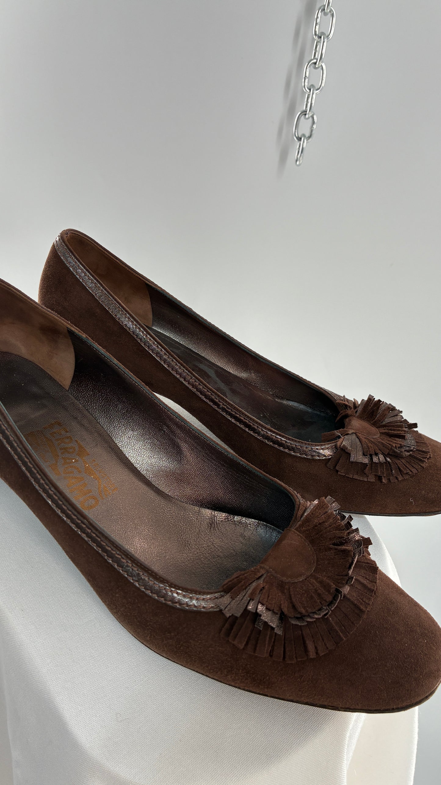 Vintage SALVATORE FERRAGAMO Brown Suede Leather Kitten Heel (10.5)