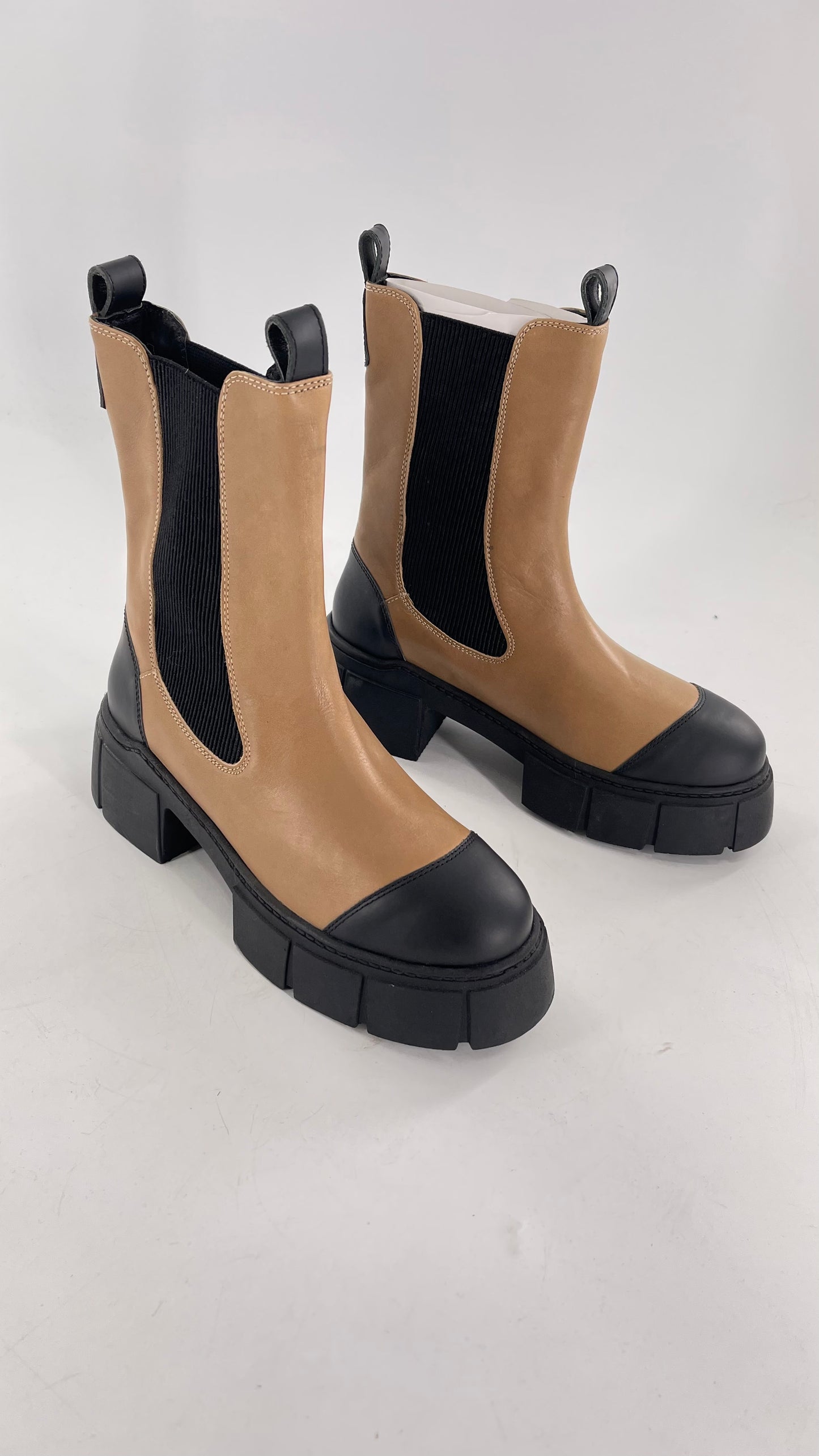 Free People James Chelsea Boot Tan with Chunky Heel and Raised Platform Sole (37.5)