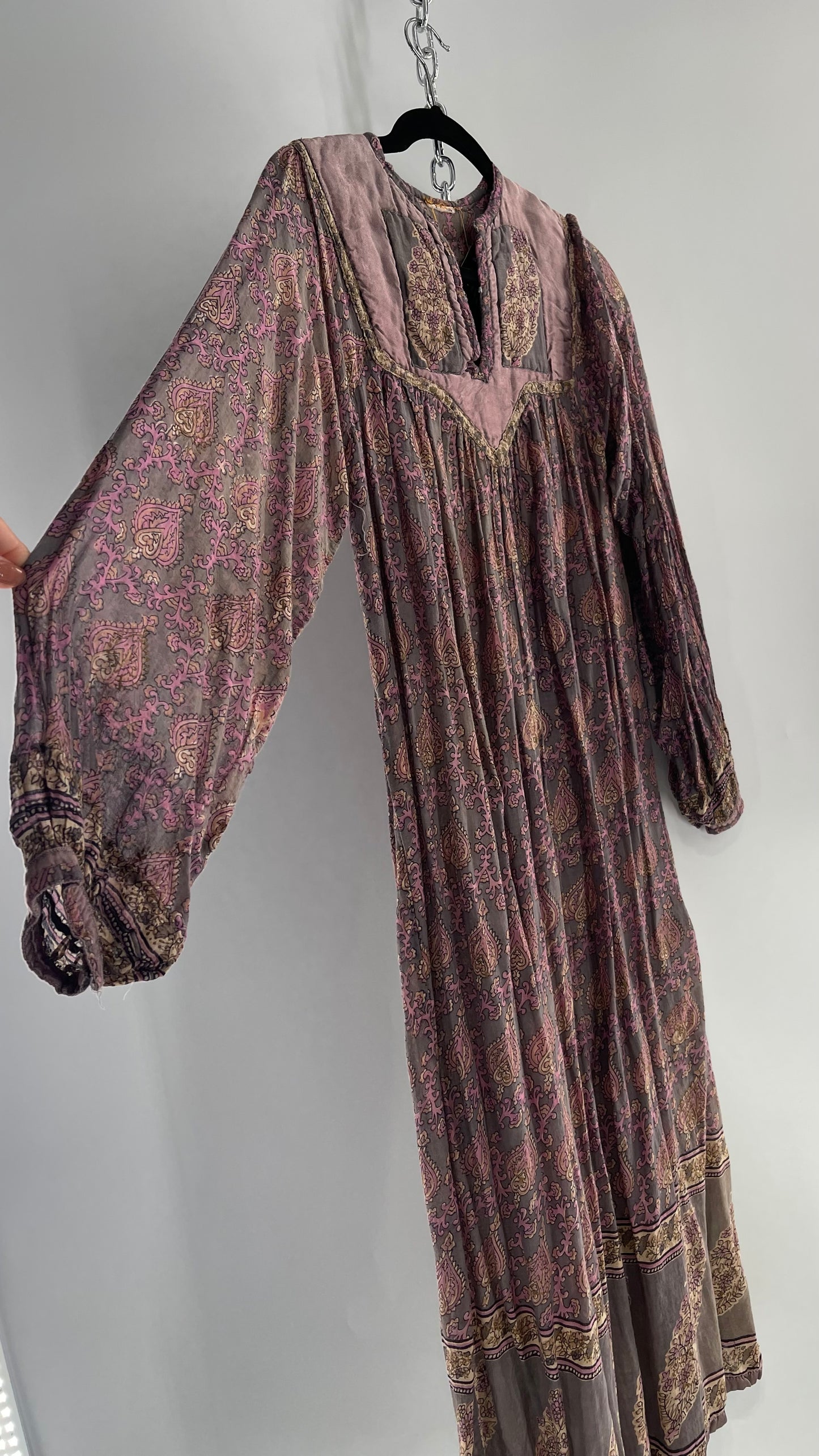 Vintage 1970s Handmade Dusty Purple Full Length Dress with Paisley Pattern and Quilted Neckline (Small)