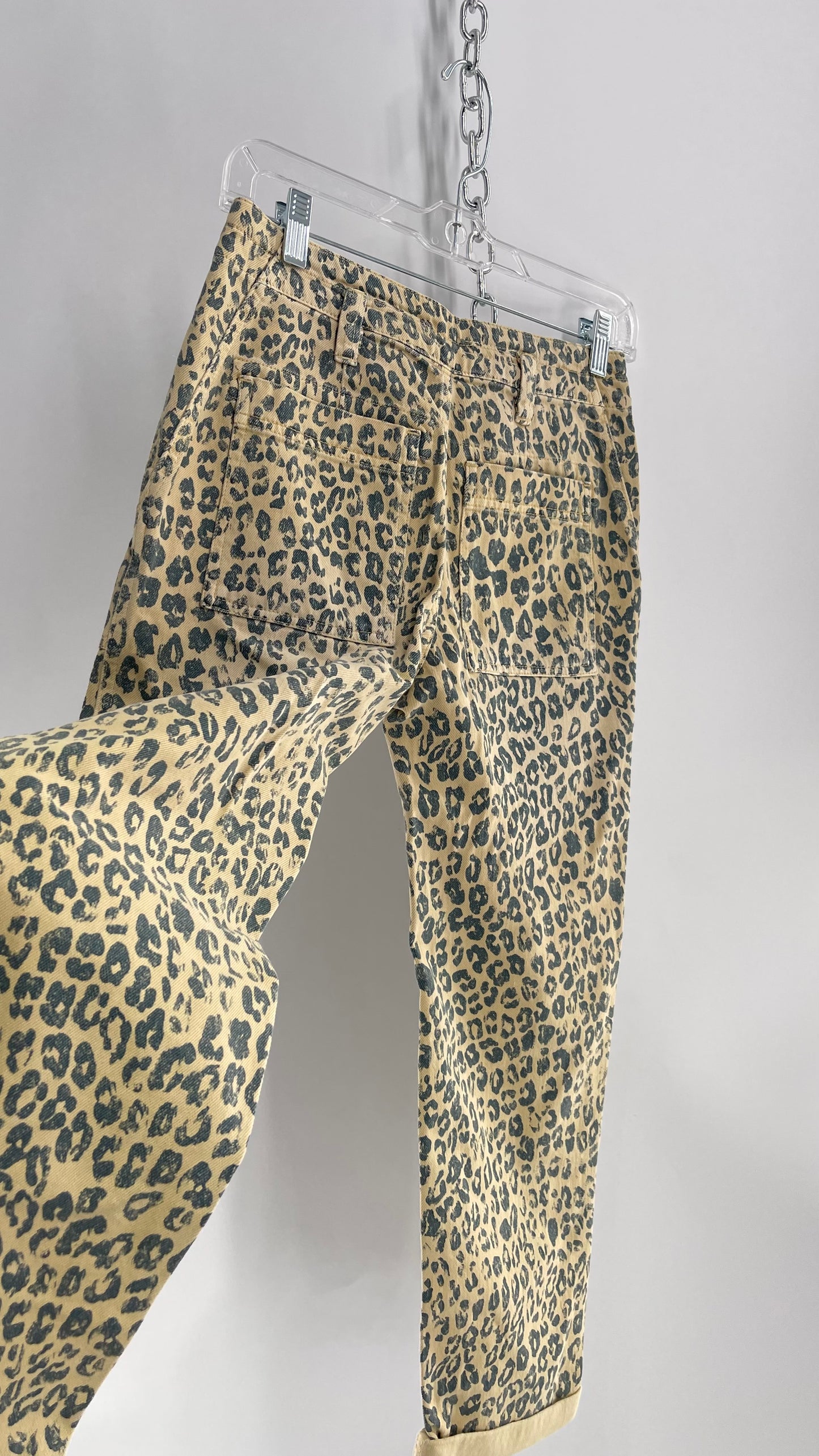 Pilcro Anthropologie Beige Blue Faded Leopard Carpenter Pant with Tags (24P)