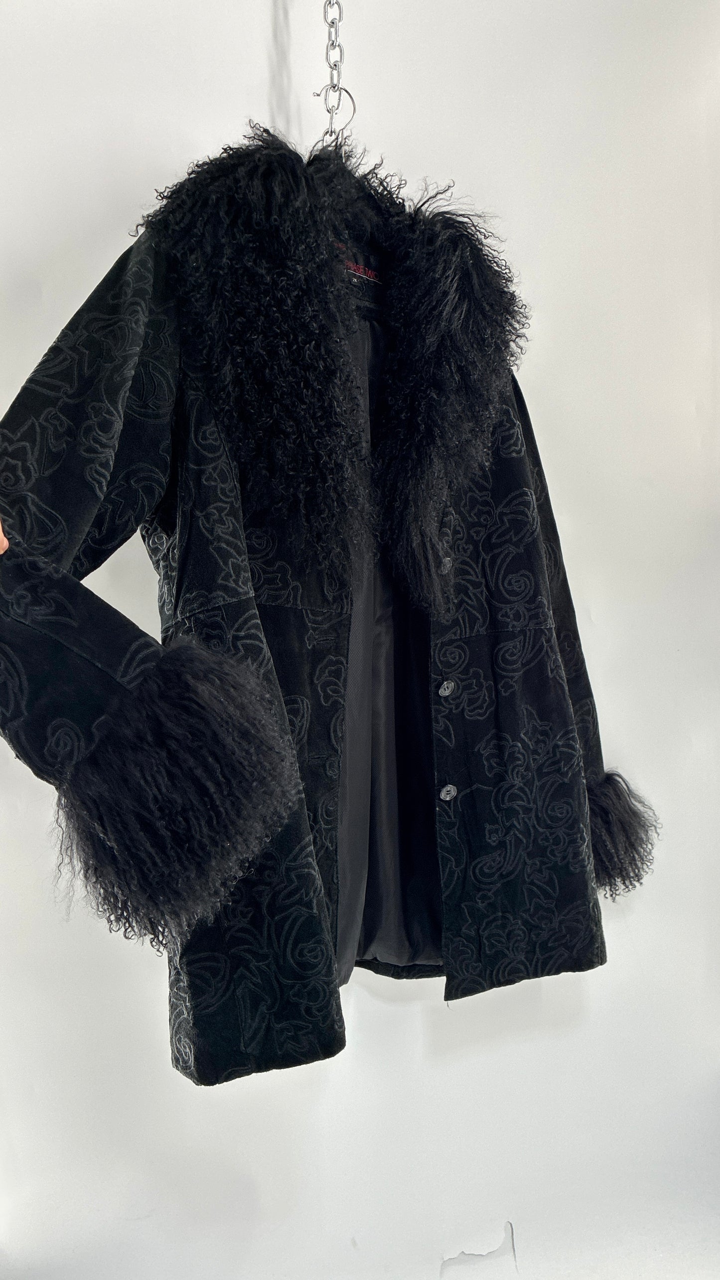 Vintage PHASE TWO Embroidered Black Genuine Suede Leather Coat with Mongolian Fur Collar and Cuffs (XXL)