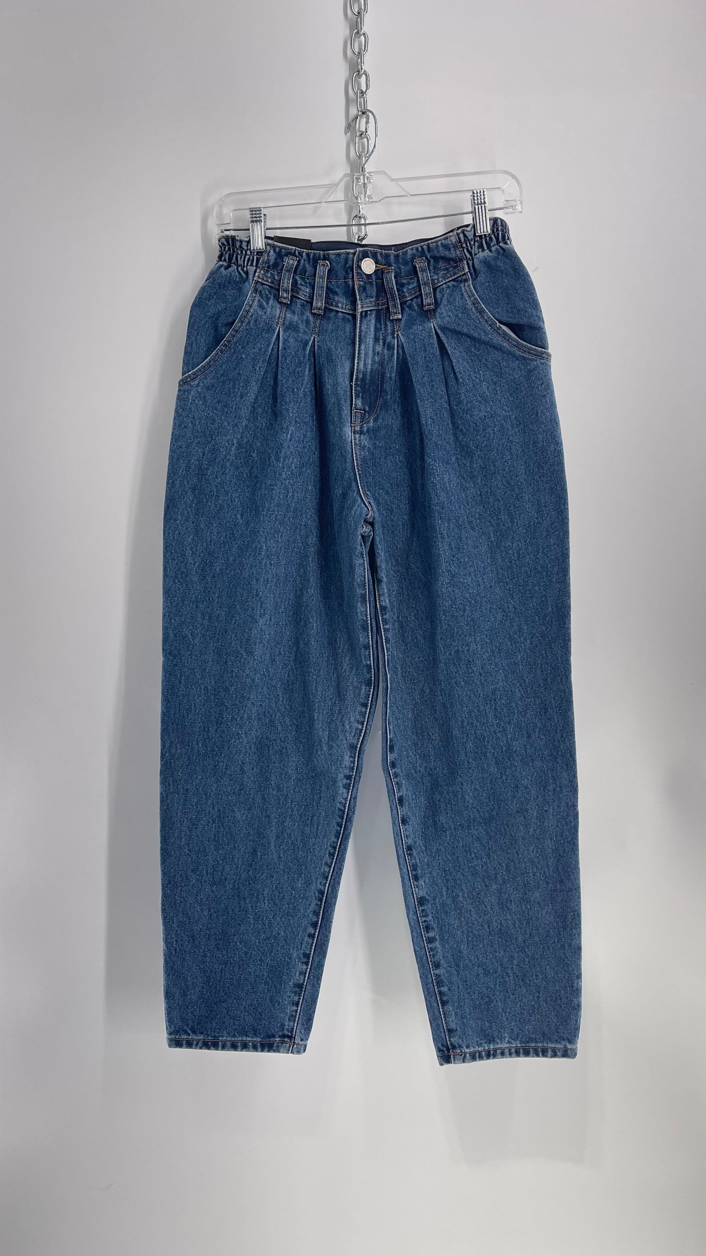 BLANKNYC Baxter Mid Rise Mid Wash Pleated Vintage Style Mom Jean with Tags Attached (27)