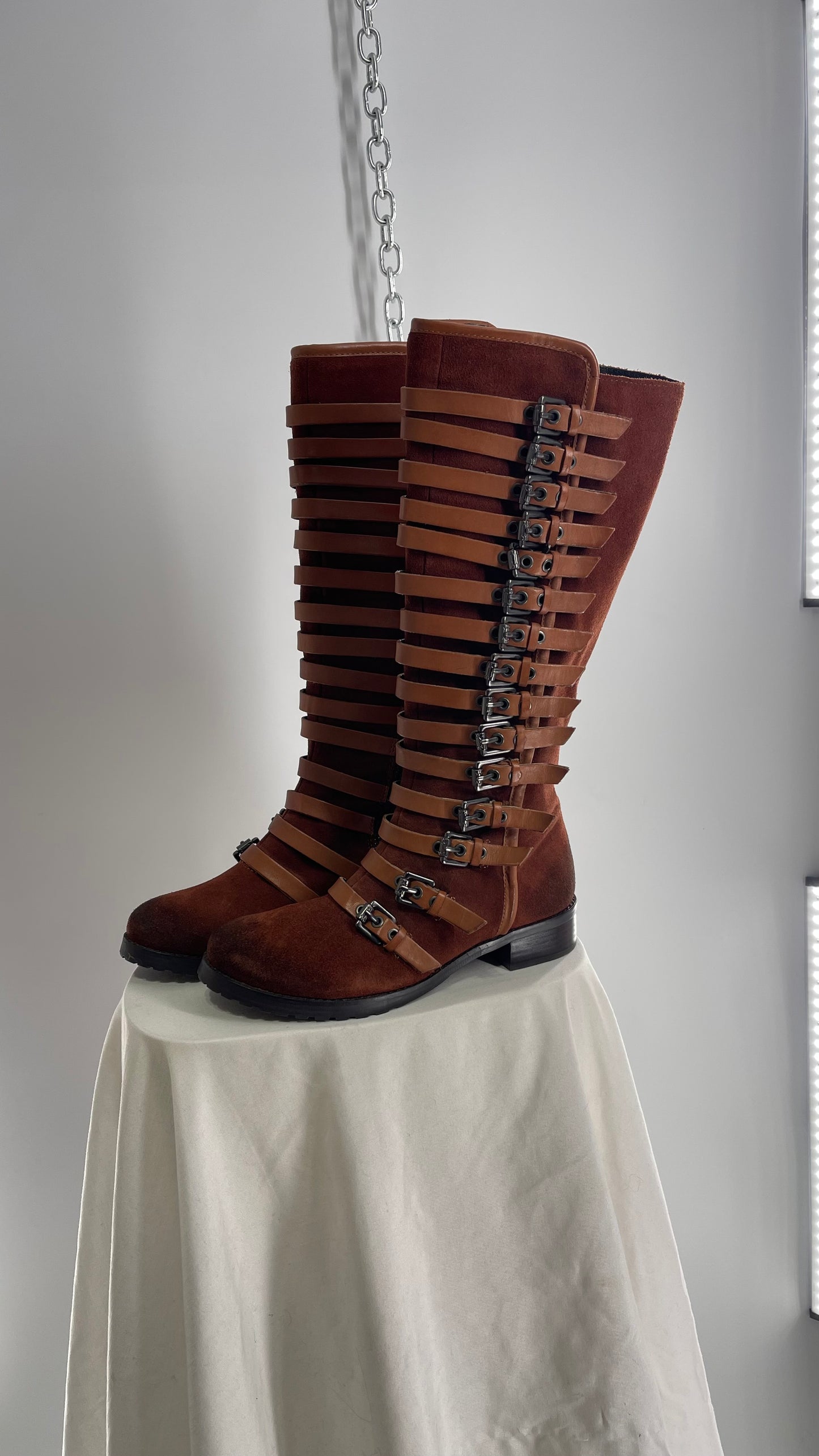 Deadstock Vintage LUXURY REBEL Suede Leather Buckle Boots (36)