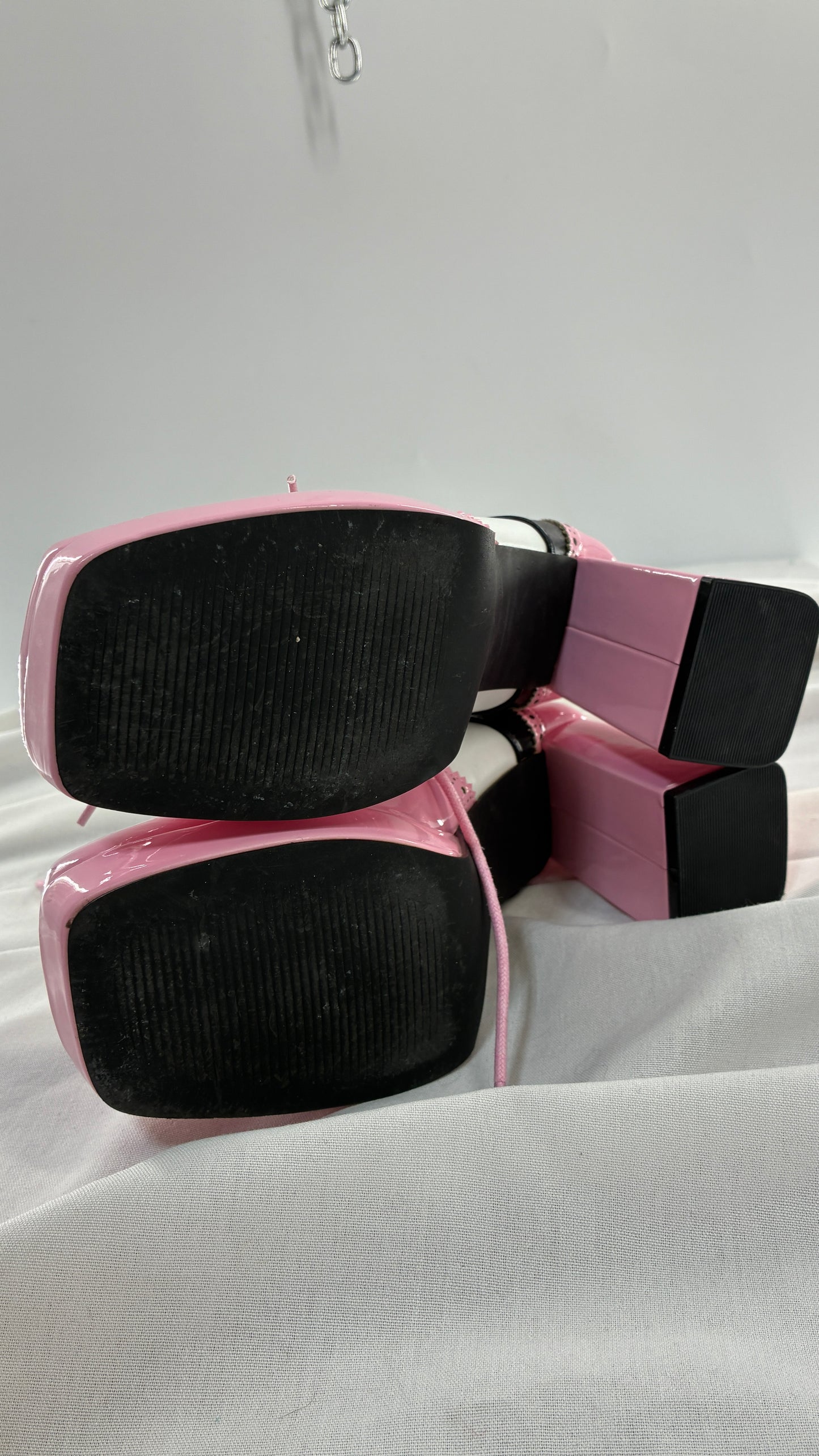 Vintage Pink Oxford Block Heel (7.5)