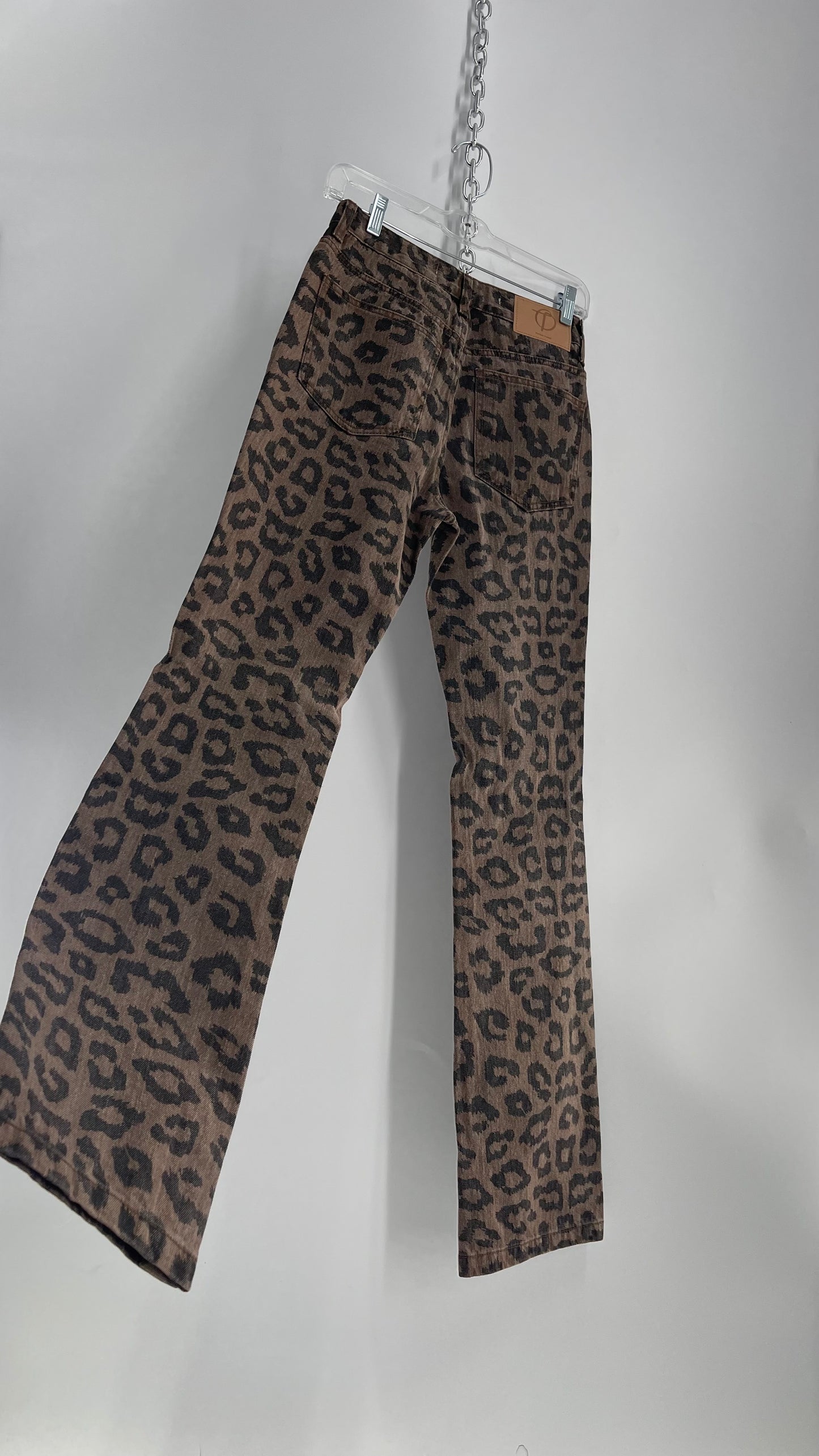 The Open Product Cheetah Print Brown Jeans with Buttons on Hem  (2)