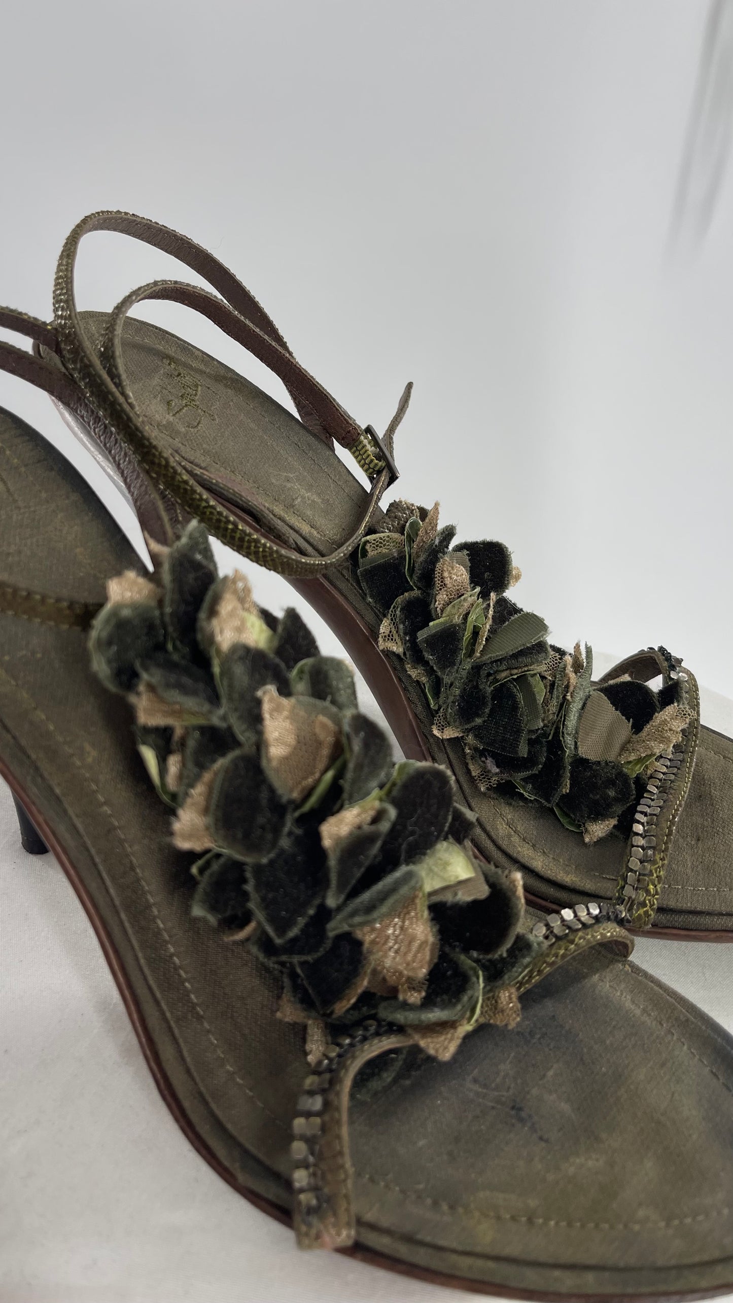 Vintage 1990s Italian Studio Designer Heel Forest Nymph, Mixed Texture Rosette Detailing with Leather Straps and Sole (8.5)