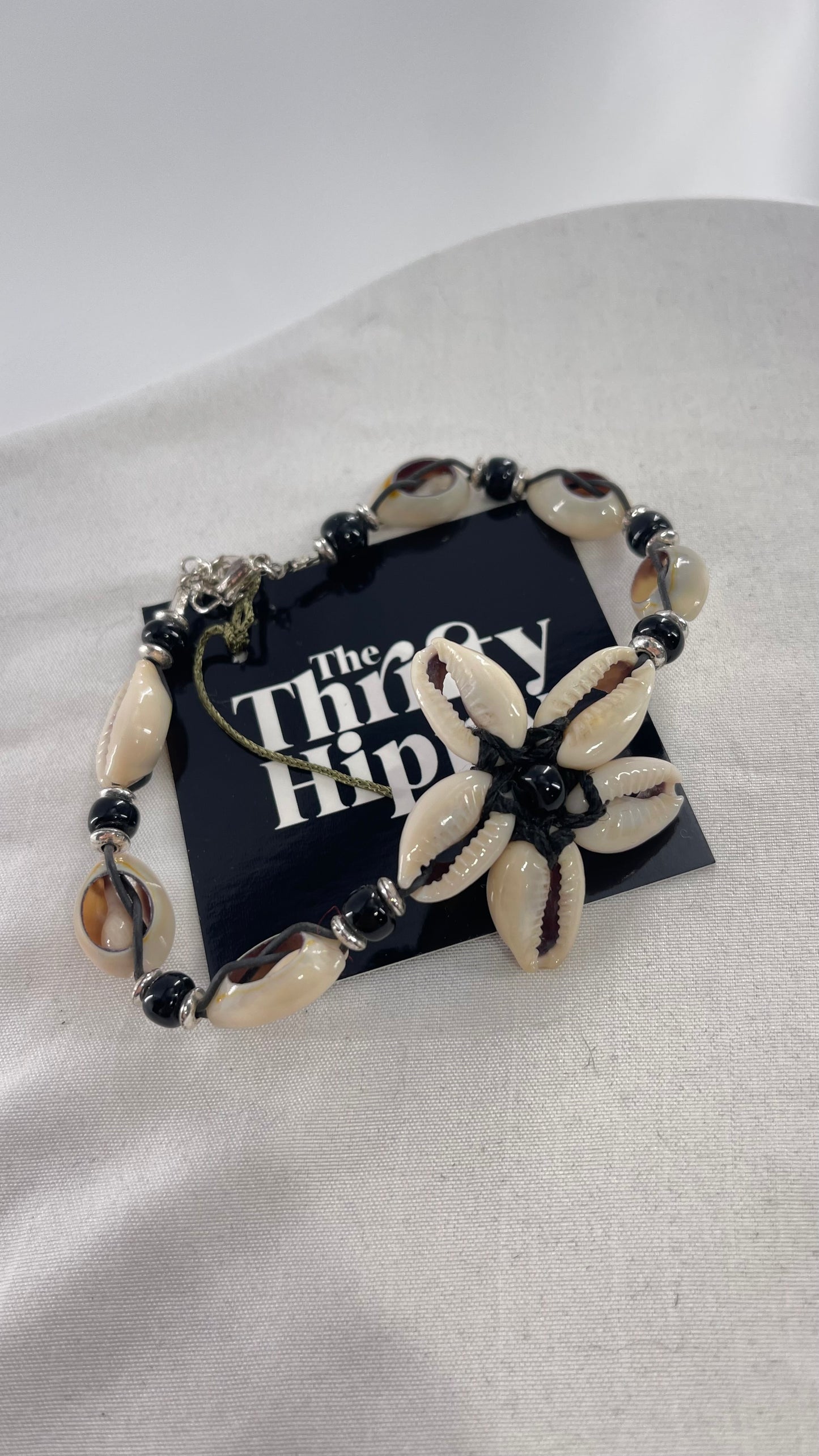 Vintage Shell Flower + Black Beads Shell Bracelet/Anklet