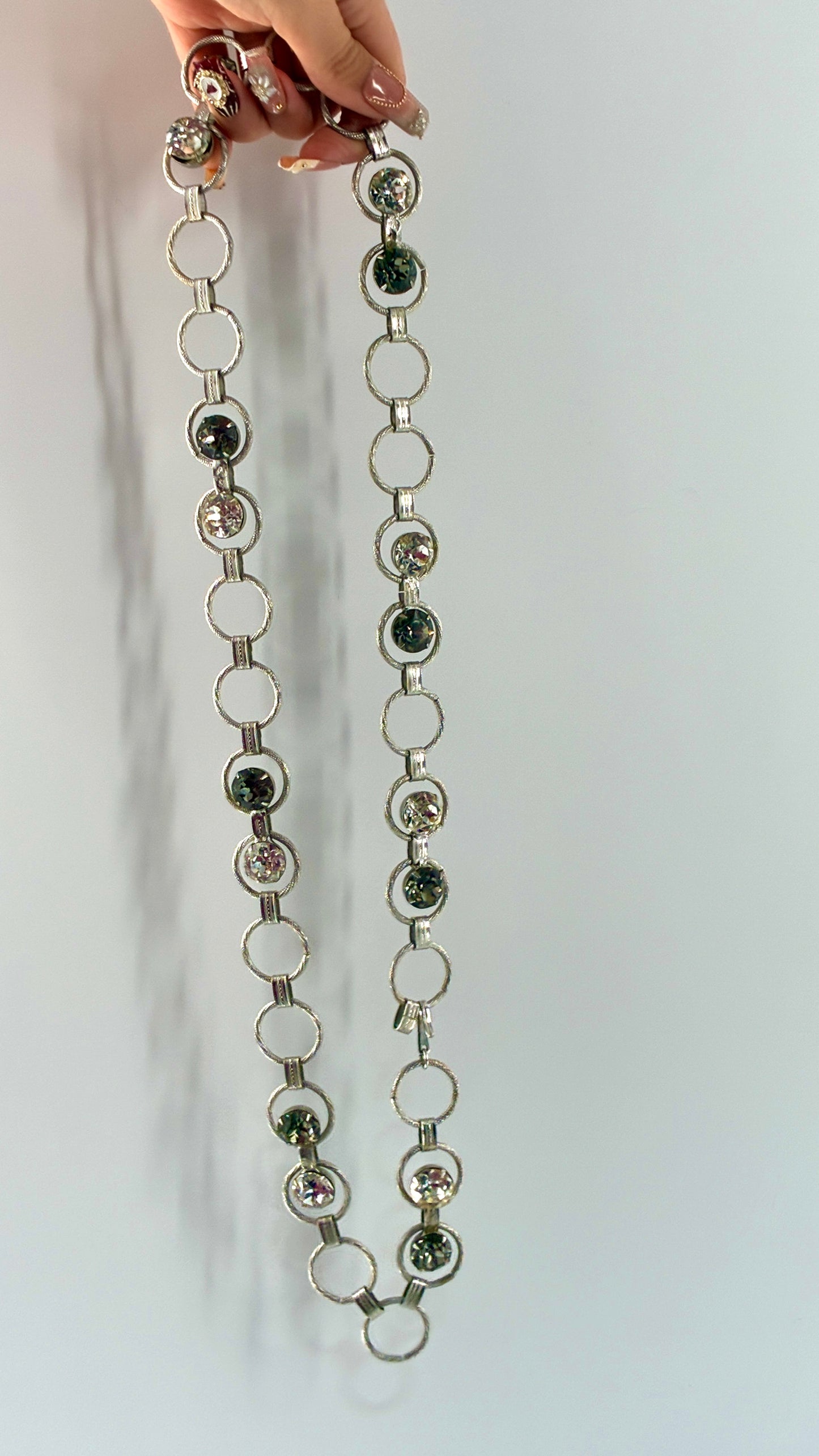Vintage Metal Chain Silver Belt with Interlinked Rhinestone Detailing (One Size)