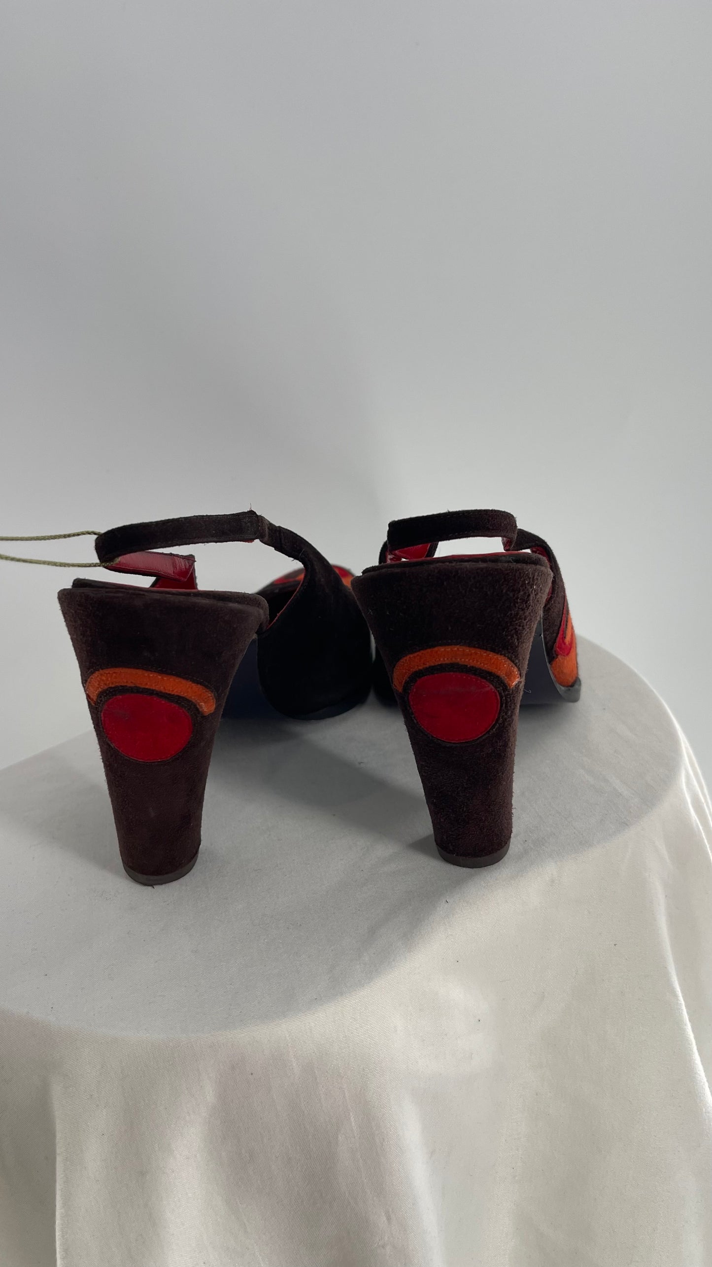 Vintage 1980s FENDI Brown Suede Leather Heel with Abstract Orange/Red Circles and Curved Heel (8)