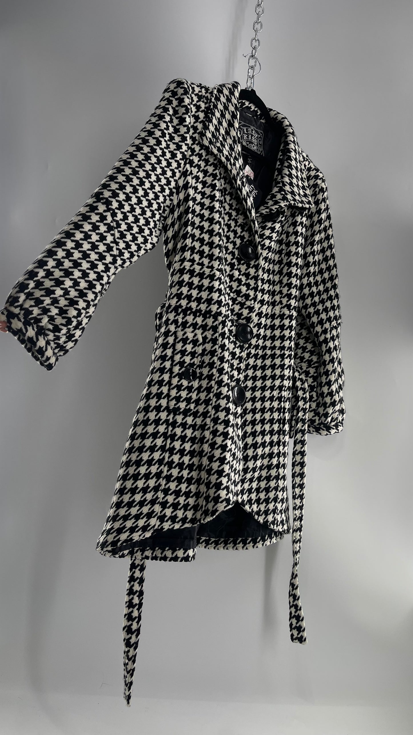 Deadstock Vintage Last Kiss Houndstooth Coat with Bubble Sleeve, Waist Tie, and Sweeping Hem (XXL)