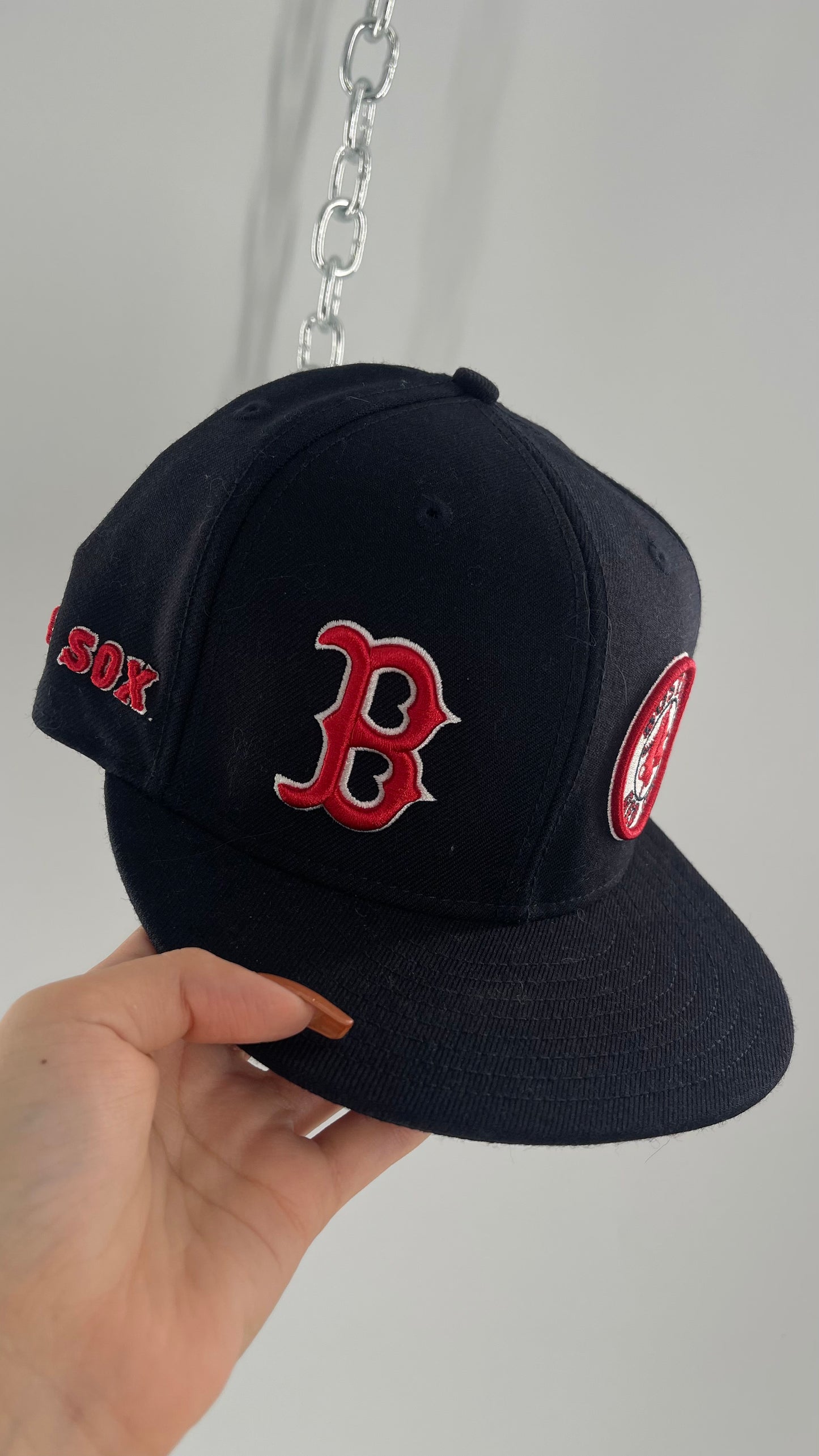 Vintage Embroidered Boston Red Sox Snap Back (7.5)