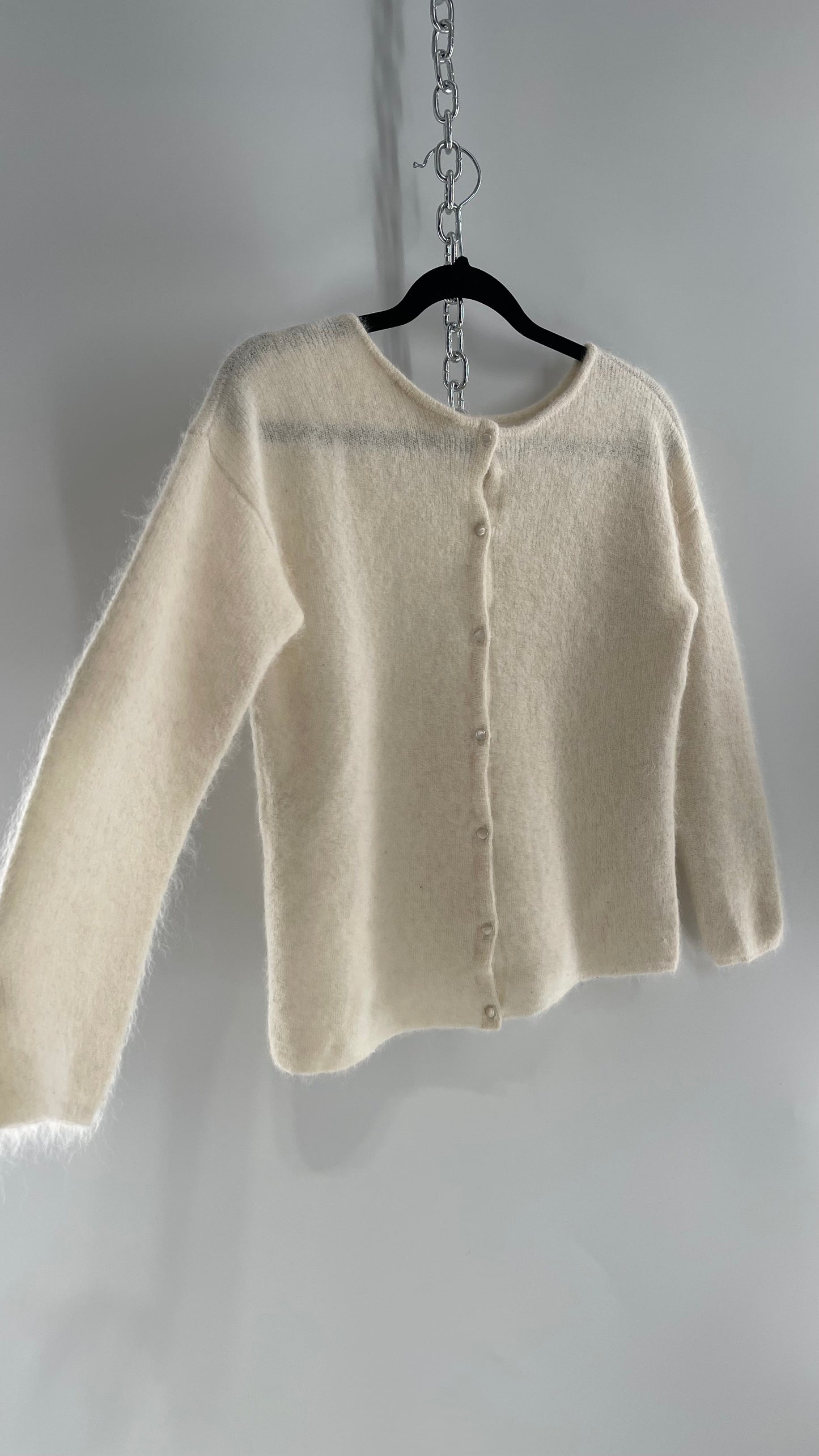 Vintage La Maille Sézane PARIS Rue Saint Fiagre White Alpaca/Mohair Button Back Cardigan (Medium)