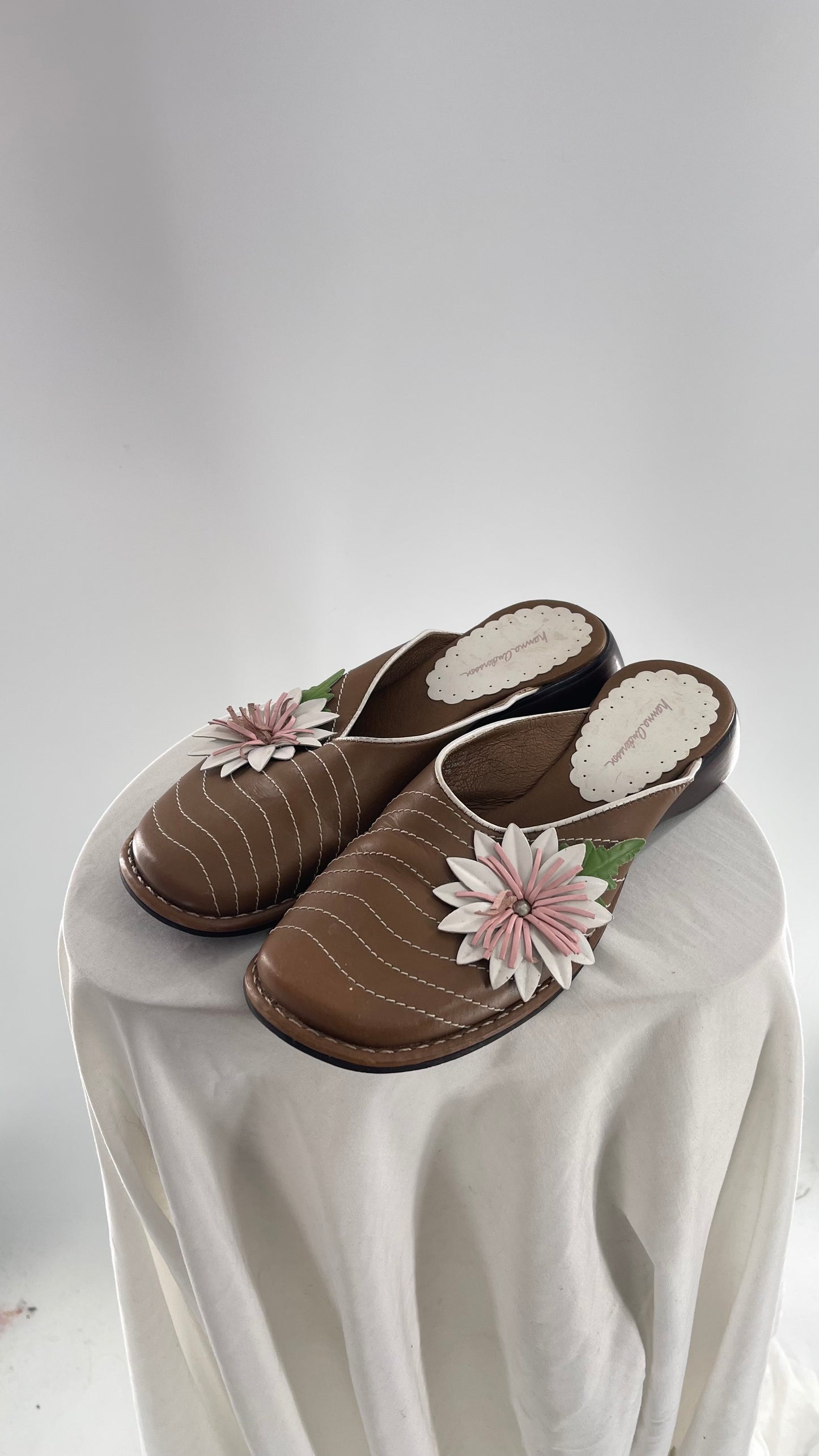 Vintage Hanna Anderson Light Brown Leather Slide Ons with White Stitching and Flower Appliqués (38)