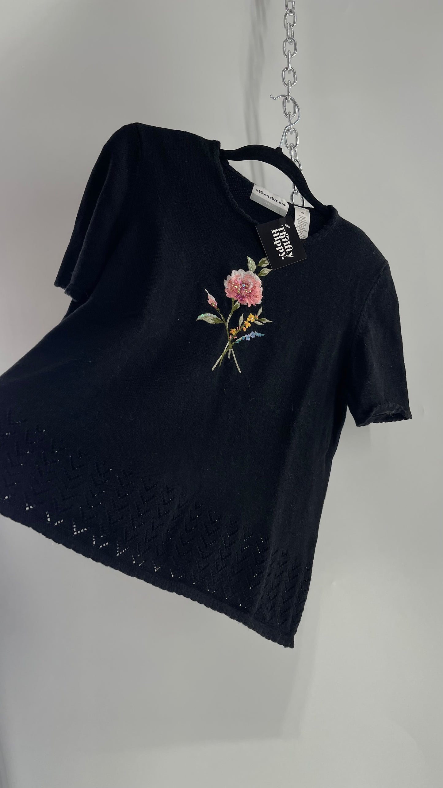 Vintage Alfred Dunner Black Embroidered Bouquet Top with Perforated Hem (Medium)