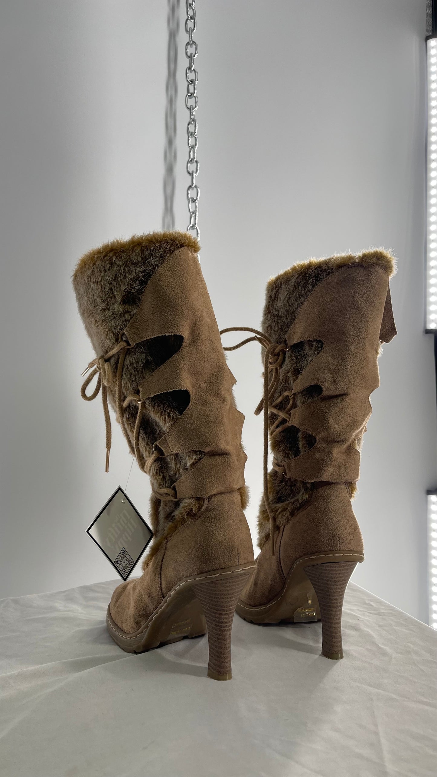 Vintage Round Toe Faux Fur Booties with Tie Up Details (7.5)