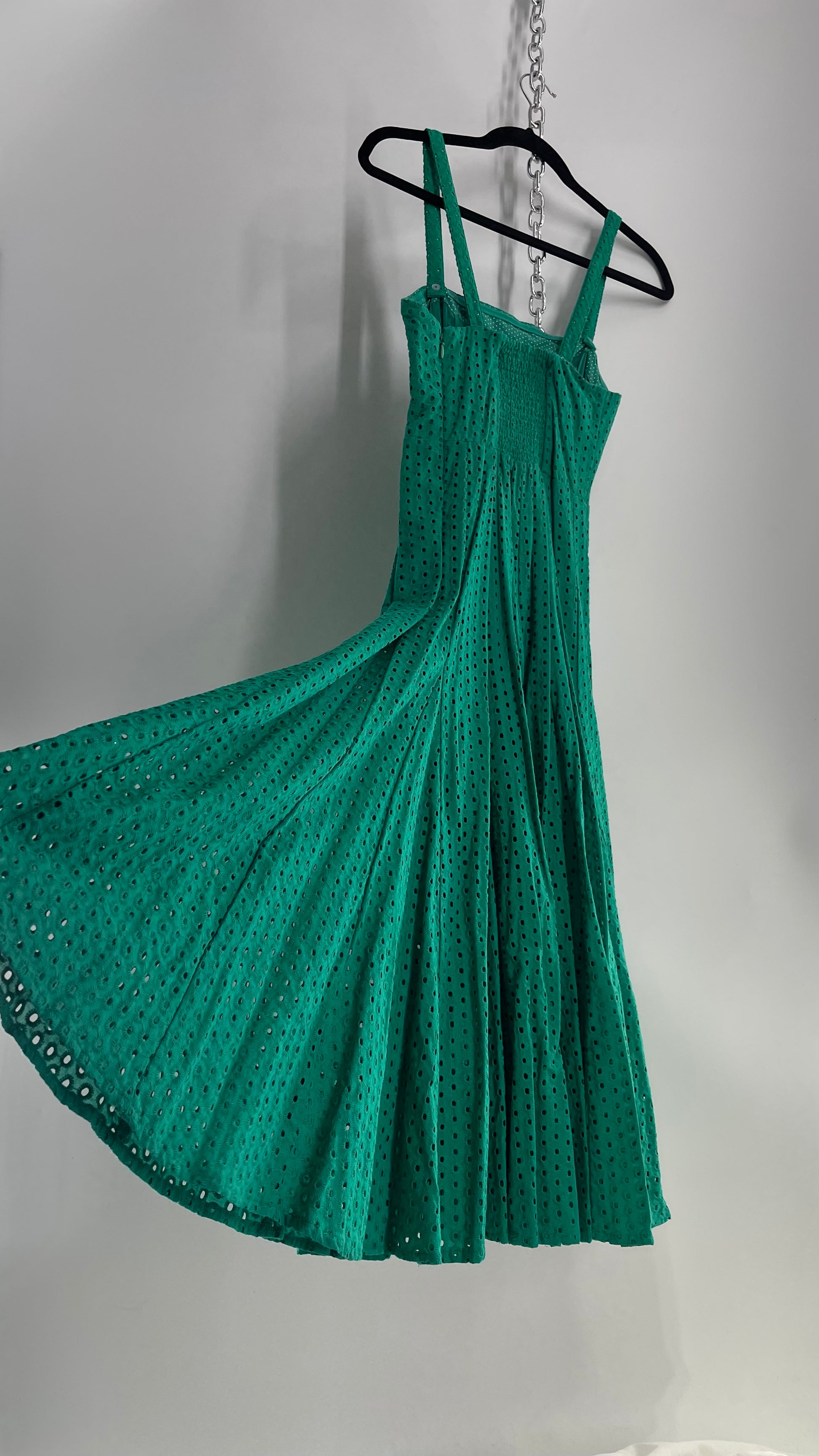 Maeve Anthropologie Kelly Green Eyelet Lace Midi Dress (2) – The Thrifty Hippy Maeve Anthropologie Kelly Green Eyelet Lace Midi Dress (2) – The Thrifty Hippy