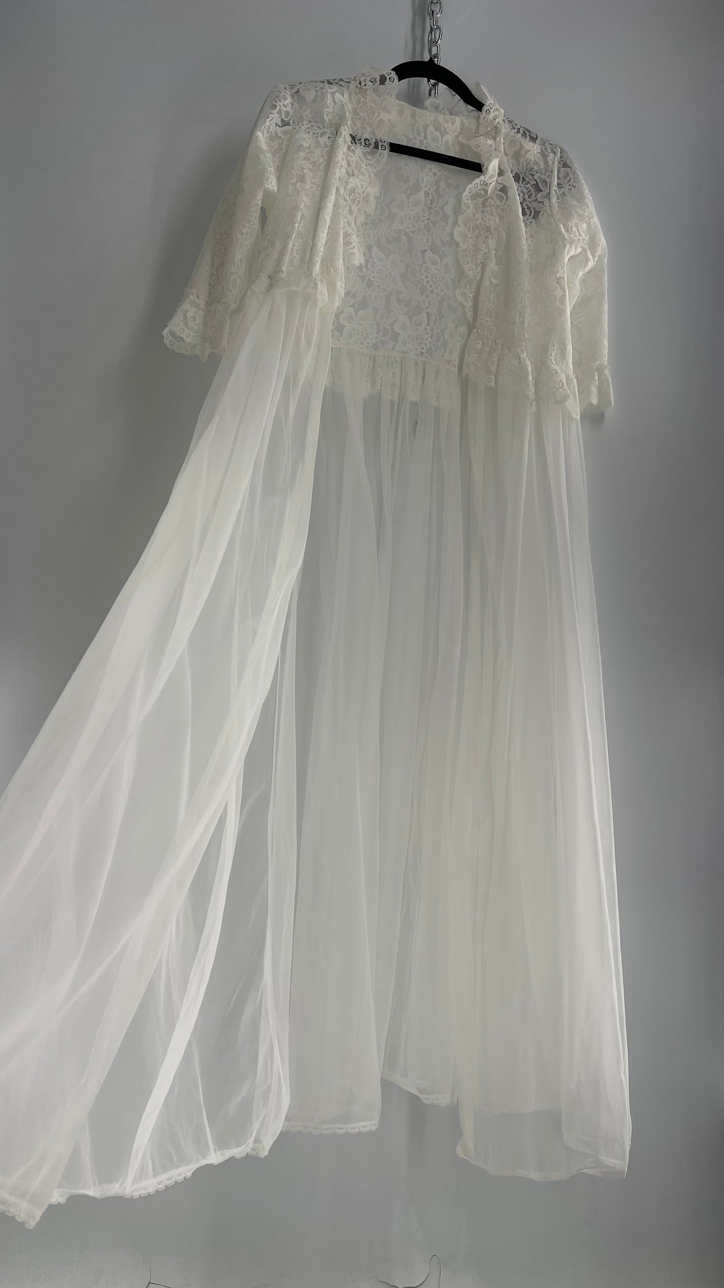 Vintage LISETTE 1960s White Lace Sheer Overdress (38)