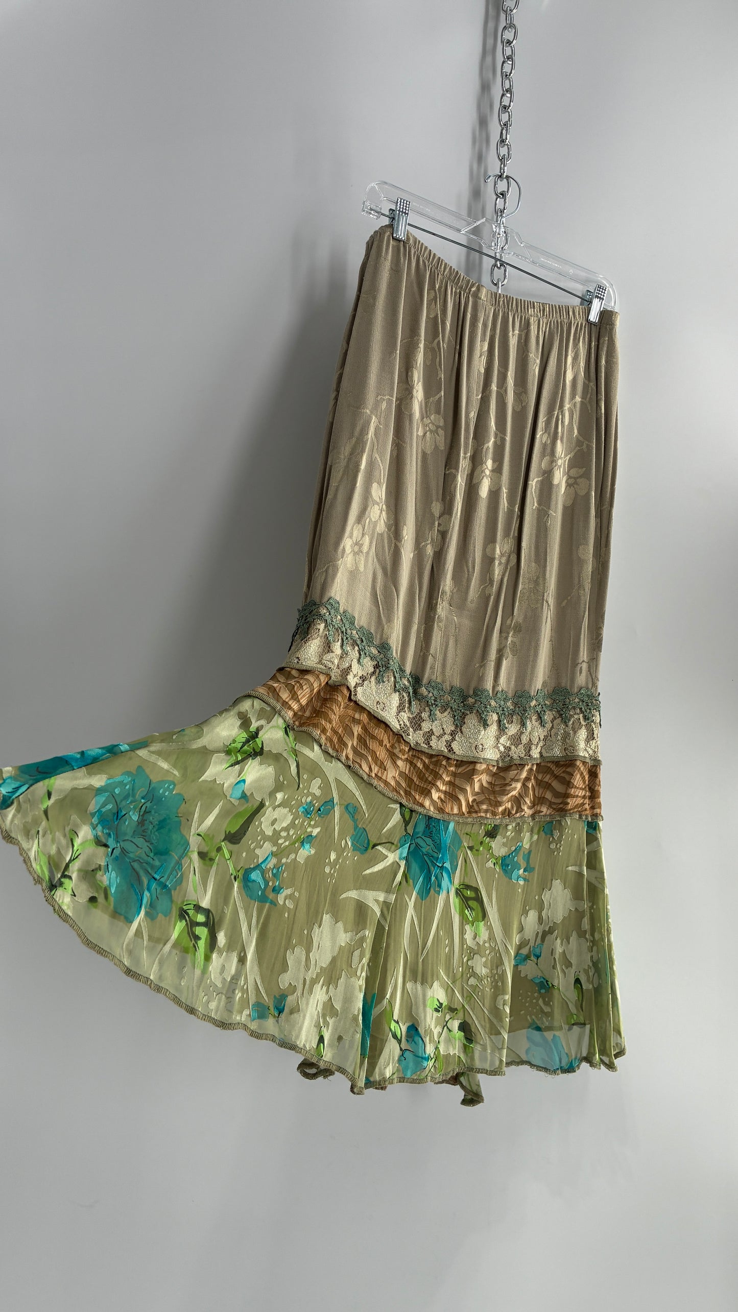 Vintage SPENCER ALEXIS Muted Green Full Skirt with Mixed Pattern Handkerchief Hem (Large)