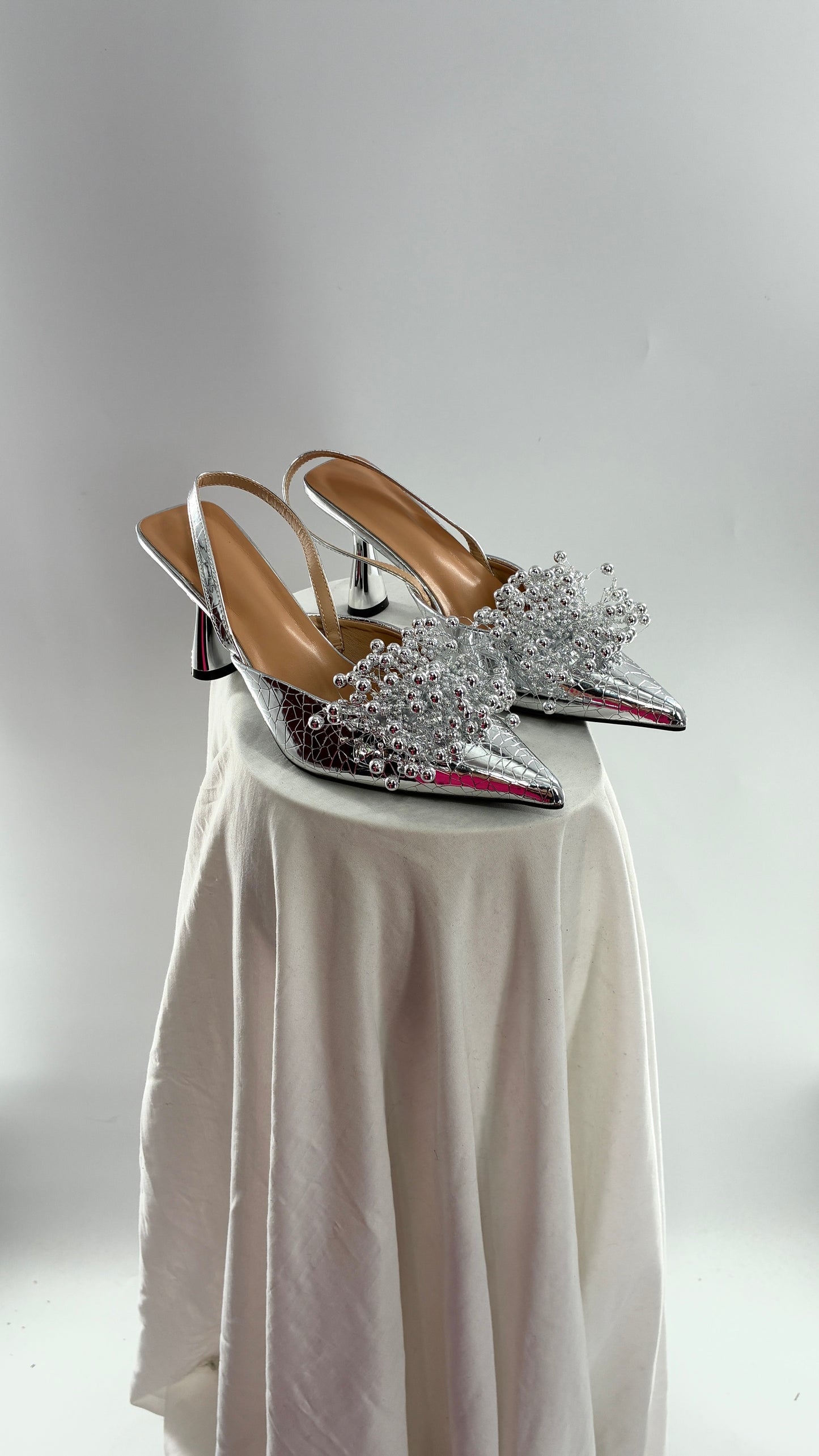 Chrome Silver Pointed Toe Slingback Kitten Heels with Abstract Detail (42)