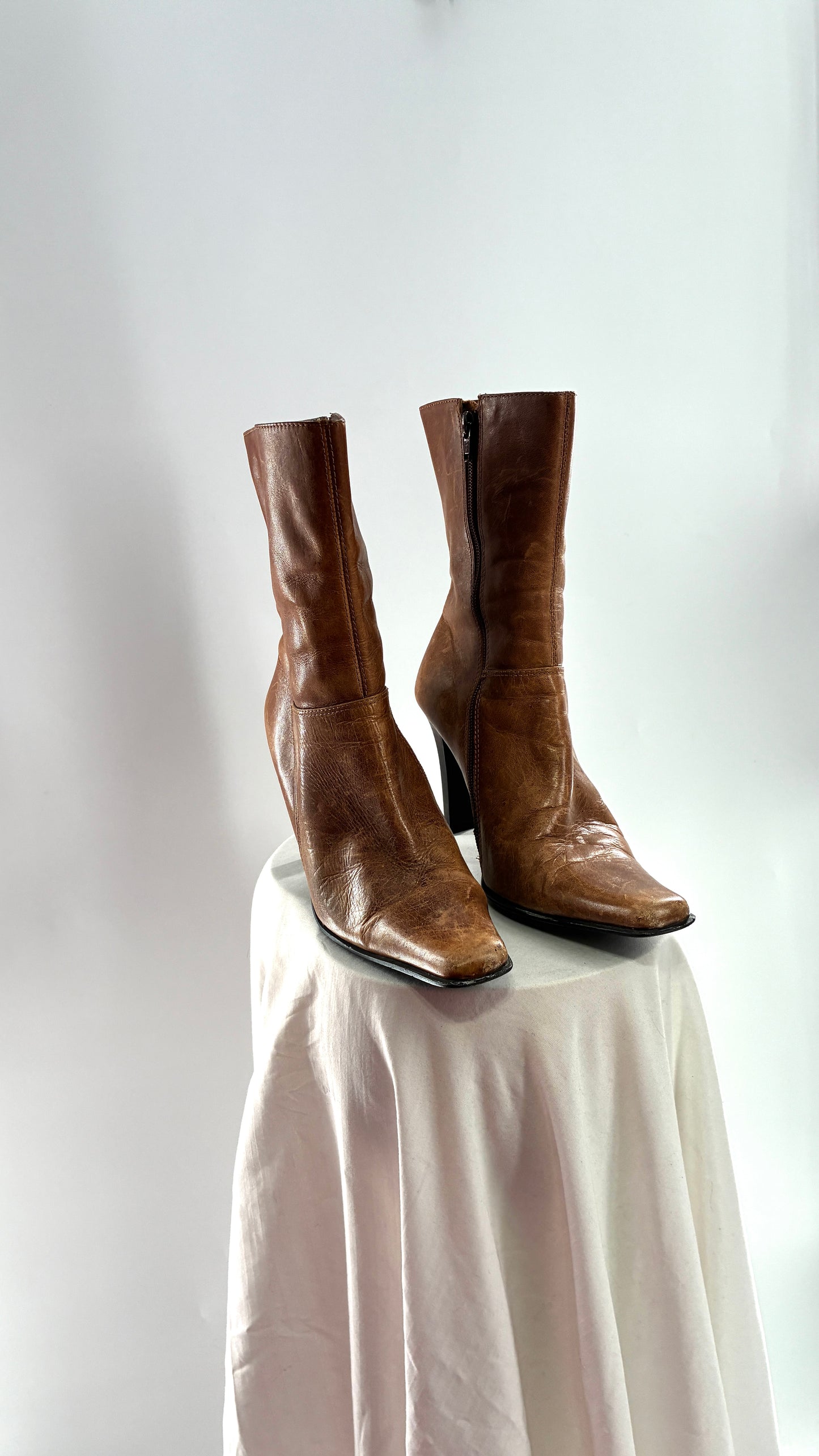 Vintage 1990s STEVE MADDEN Joesie Distressed Leather Pointed Square Toe Booties Made in Brazil (8)