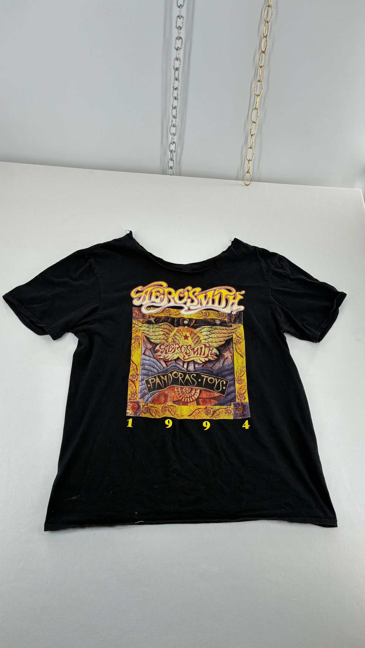 Vintage AEROSMITH Chopped Neckline Graphic T Shirt (Large)