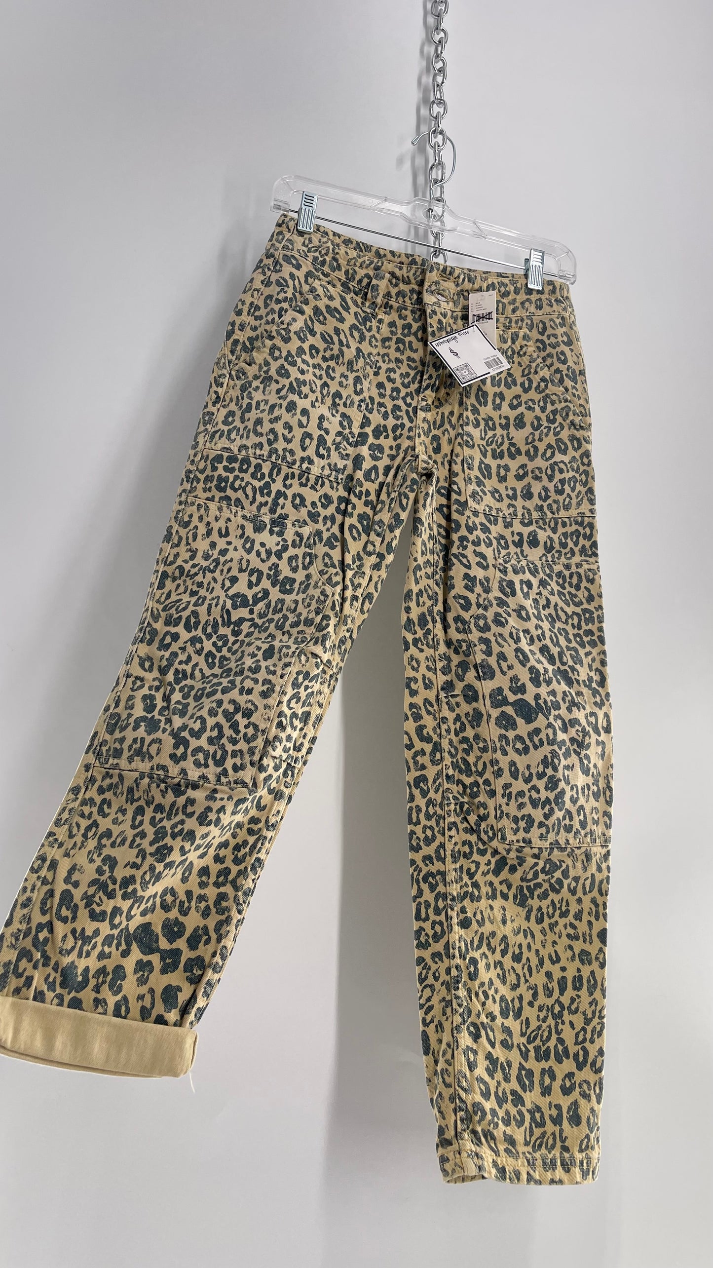 Pilcro Anthropologie Beige Blue Faded Leopard Carpenter Pant with Tags (24P)