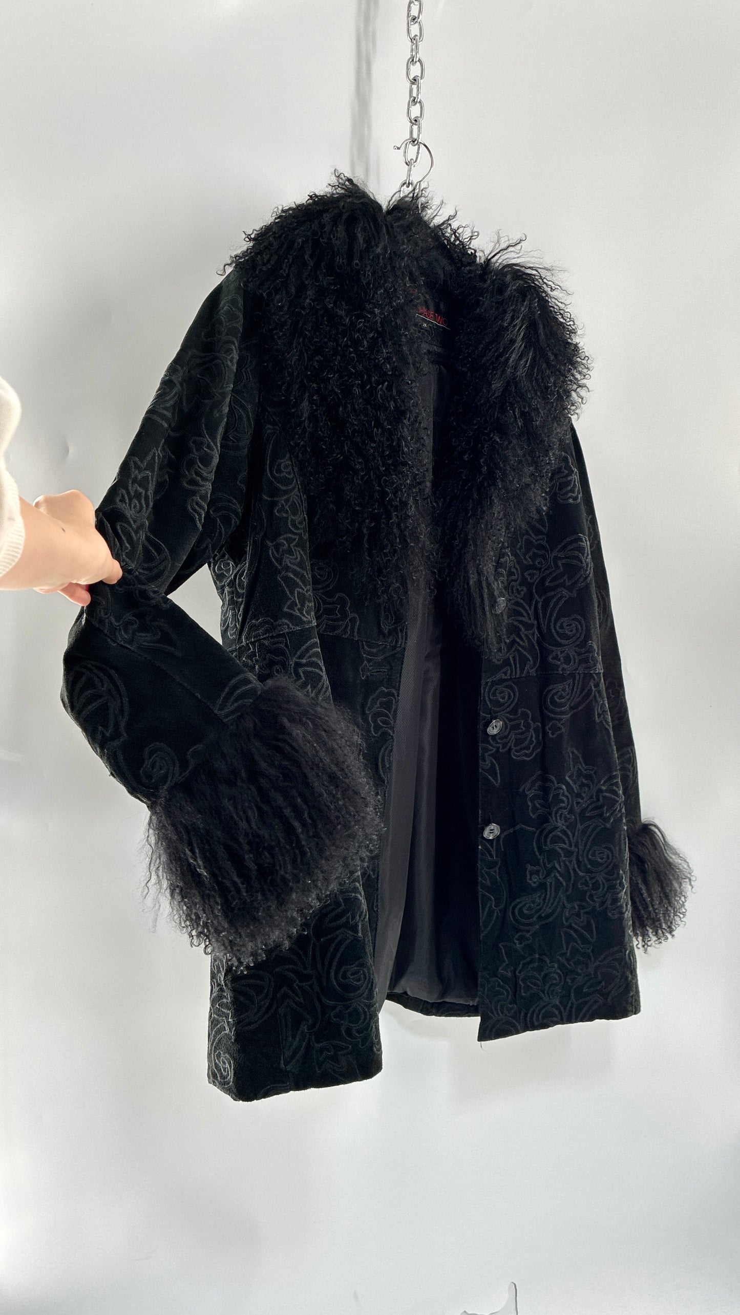 Vintage PHASE TWO Embroidered Black Genuine Suede Leather Coat with Mongolian Fur Collar and Cuffs (XXL)