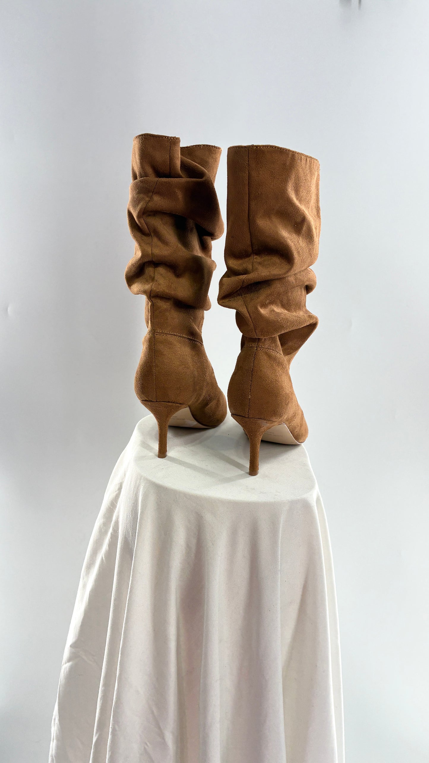 Vintage NINE WEST 1990s Scrunched Pointed Toe Boots (6.5)